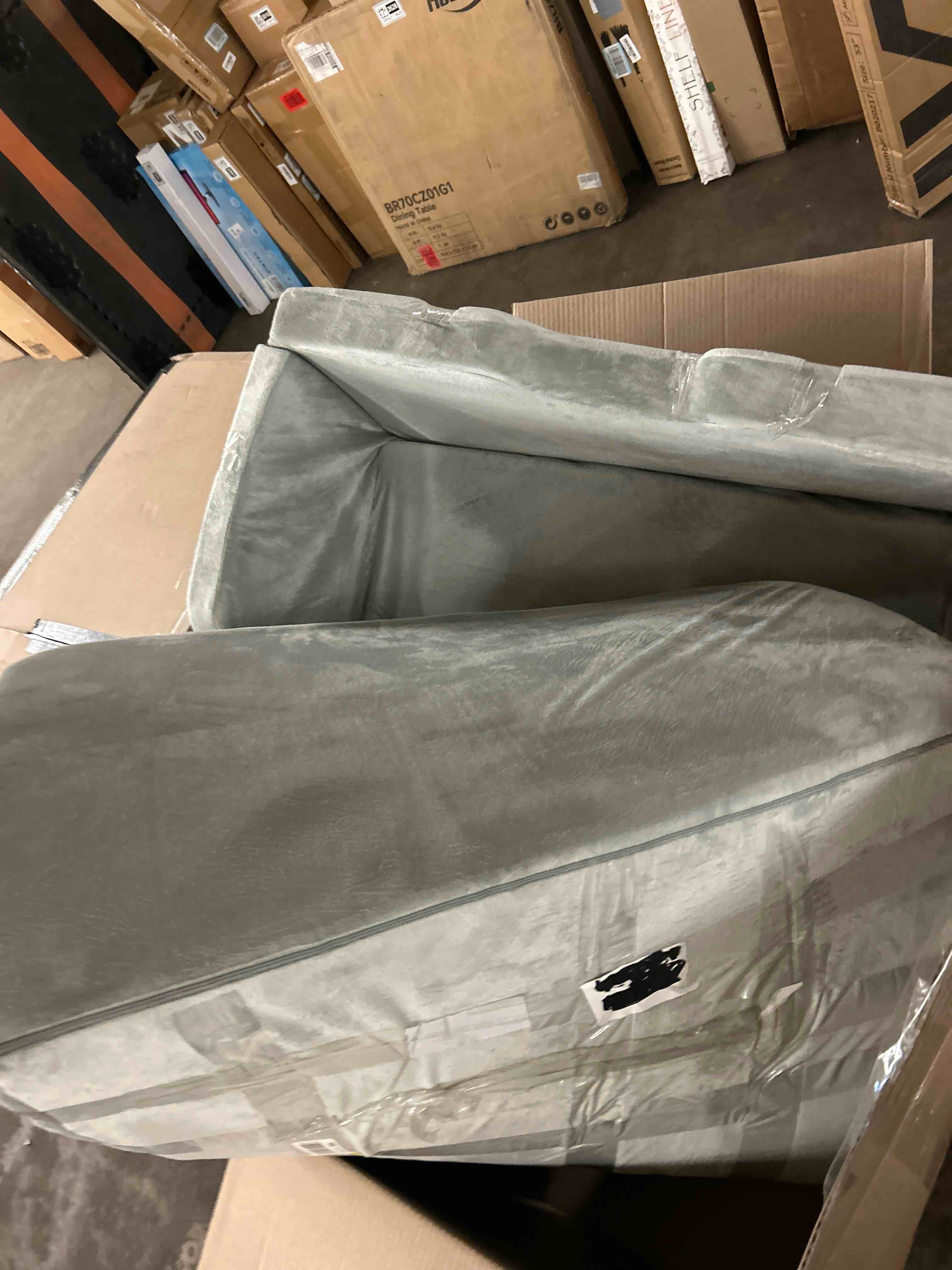 https://s3.amazonaws.com/lotting-images-prod/phillipi/GRA2172629_1780392976432.jpeg