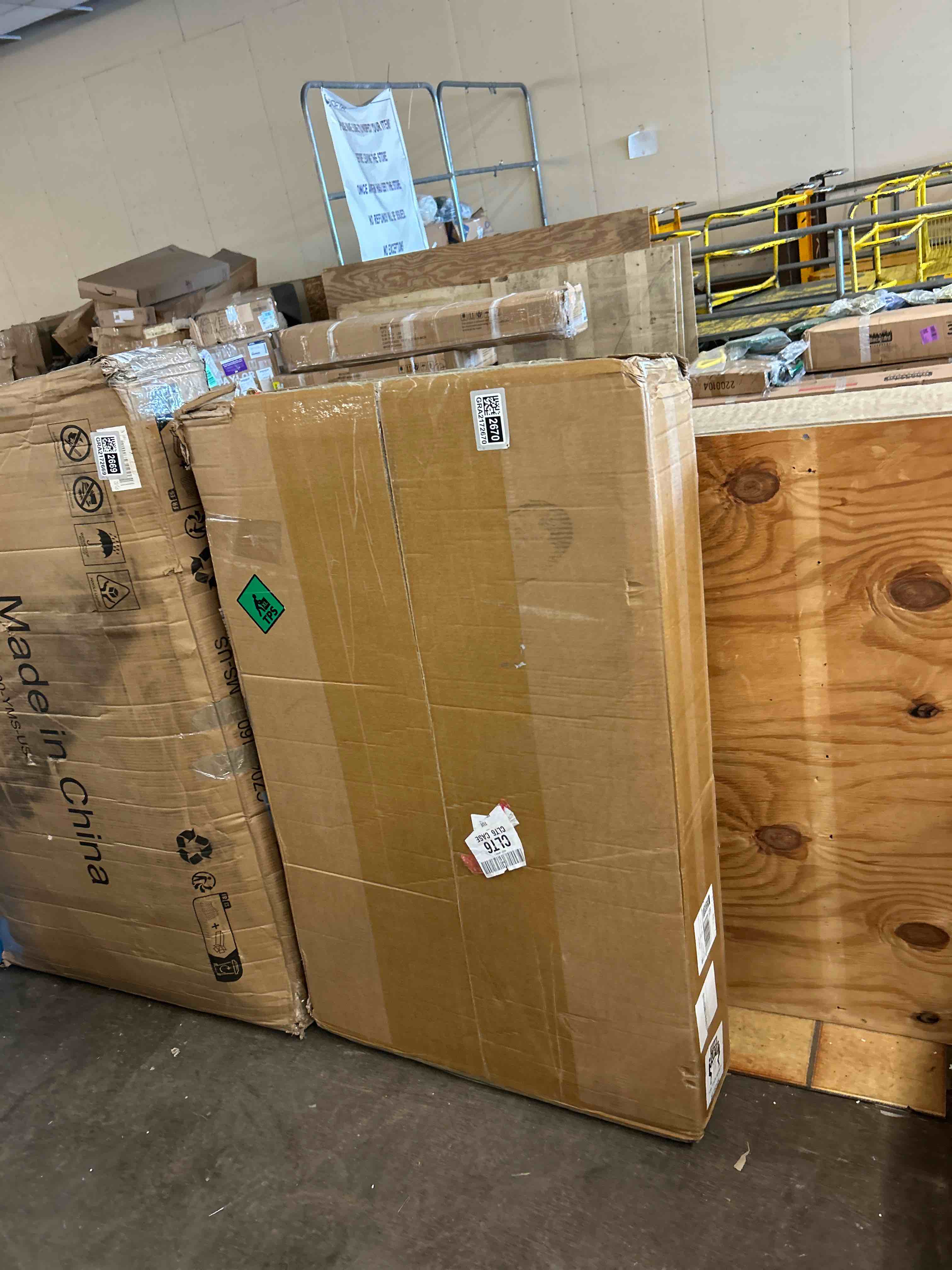 https://s3.amazonaws.com/lotting-images-prod/phillipi/GRA2172670_1780503742158.jpeg