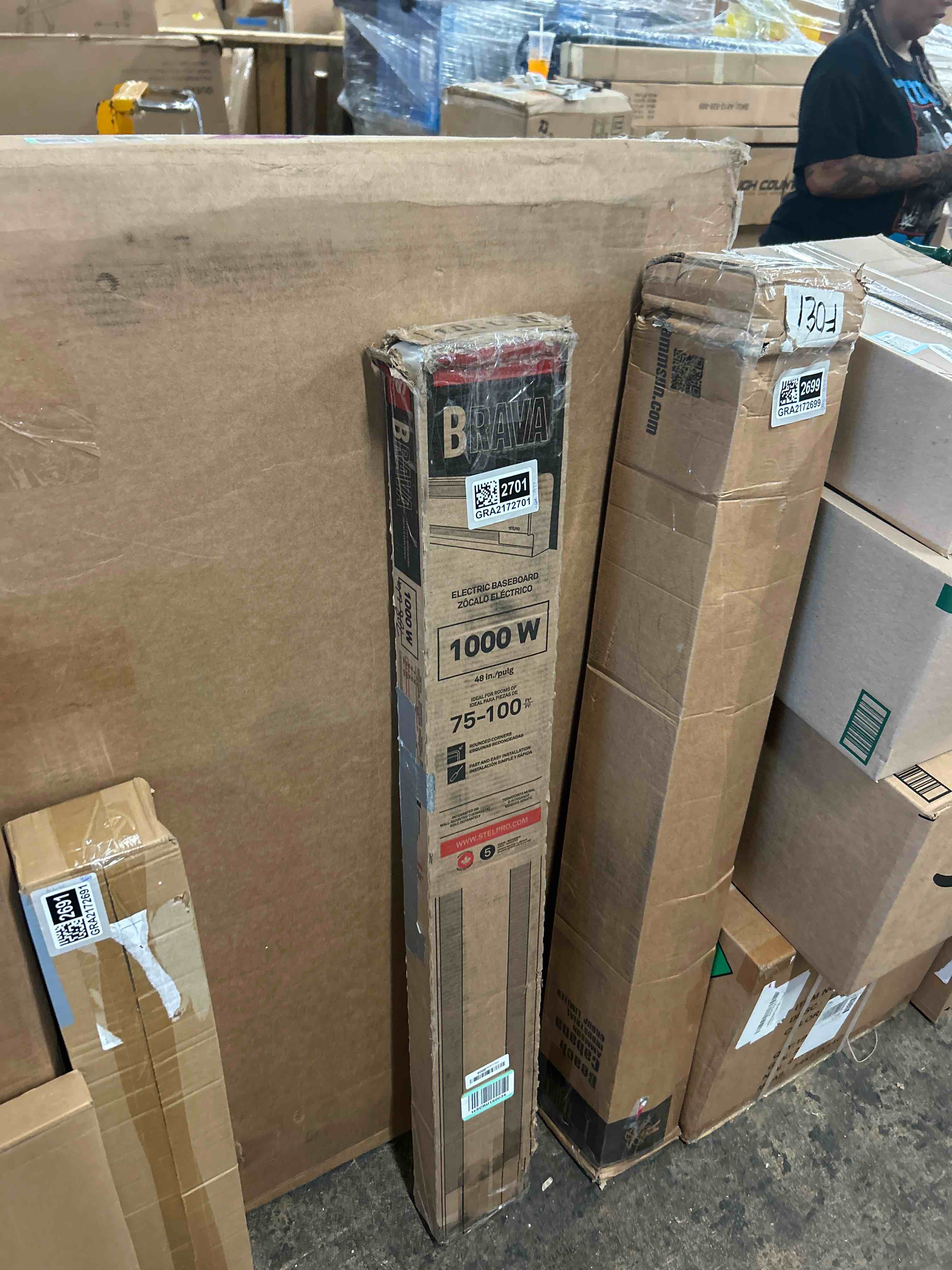 Condition photo showing New/Like New for stelpro brava electric baseboard heater - 1000w / 240v - 48" l x 5 7/8" h - rounded corners - durable steel convection heater for quiet, even heat (ab41002w) - white