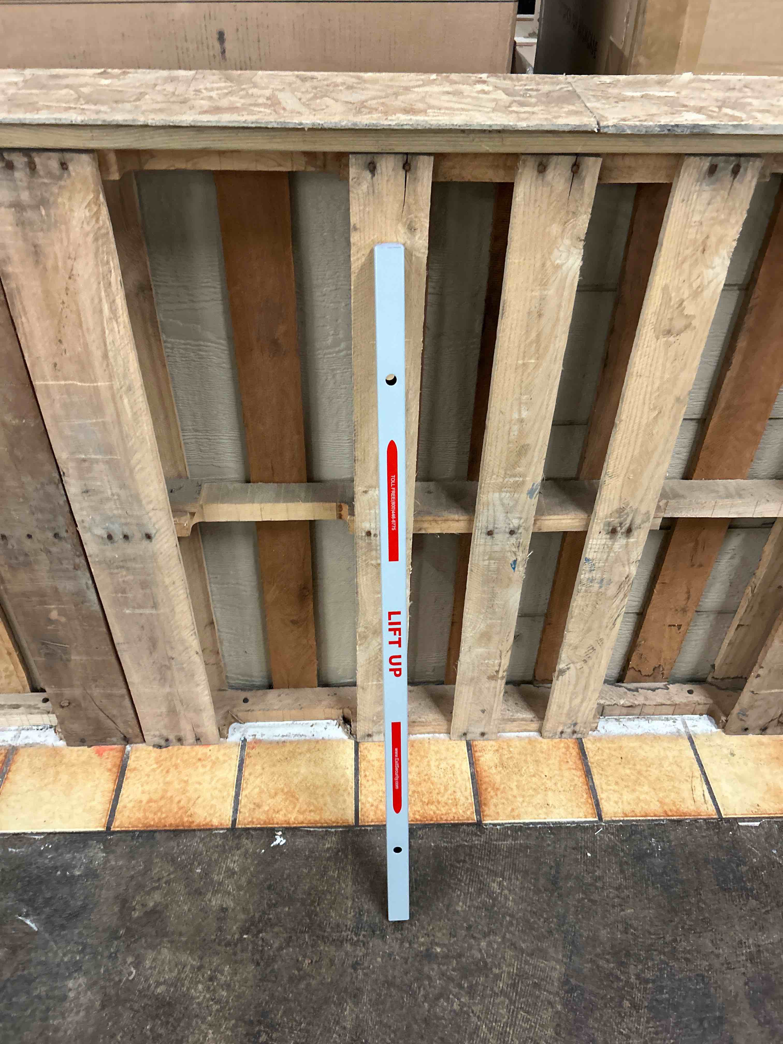 Condition photo showing New/Like New for exit security sb-01-0036 security bar 36"
