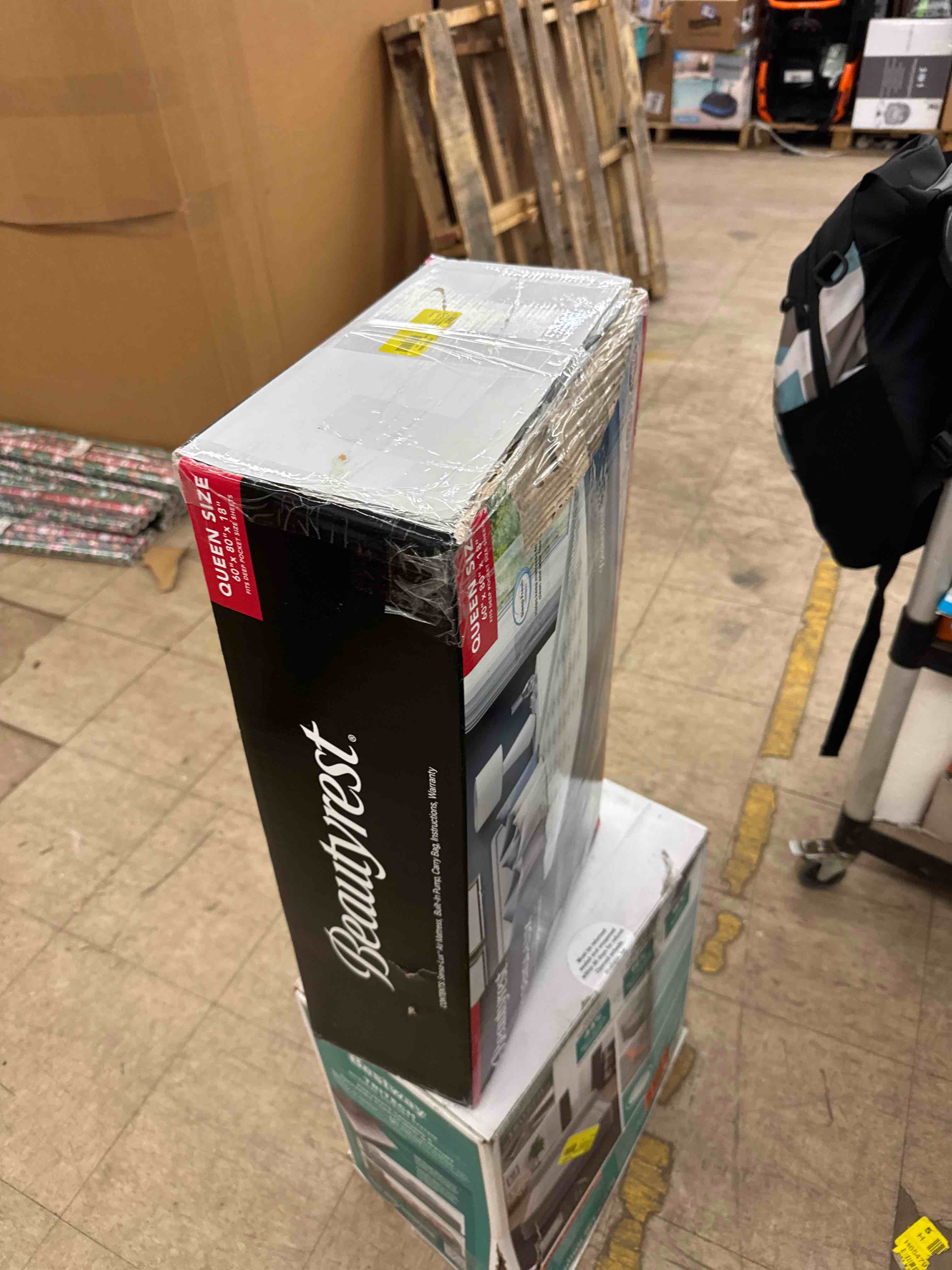 https://s3.amazonaws.com/lotting-images-prod/phillipi/GRA2173500_1743508143996.jpeg