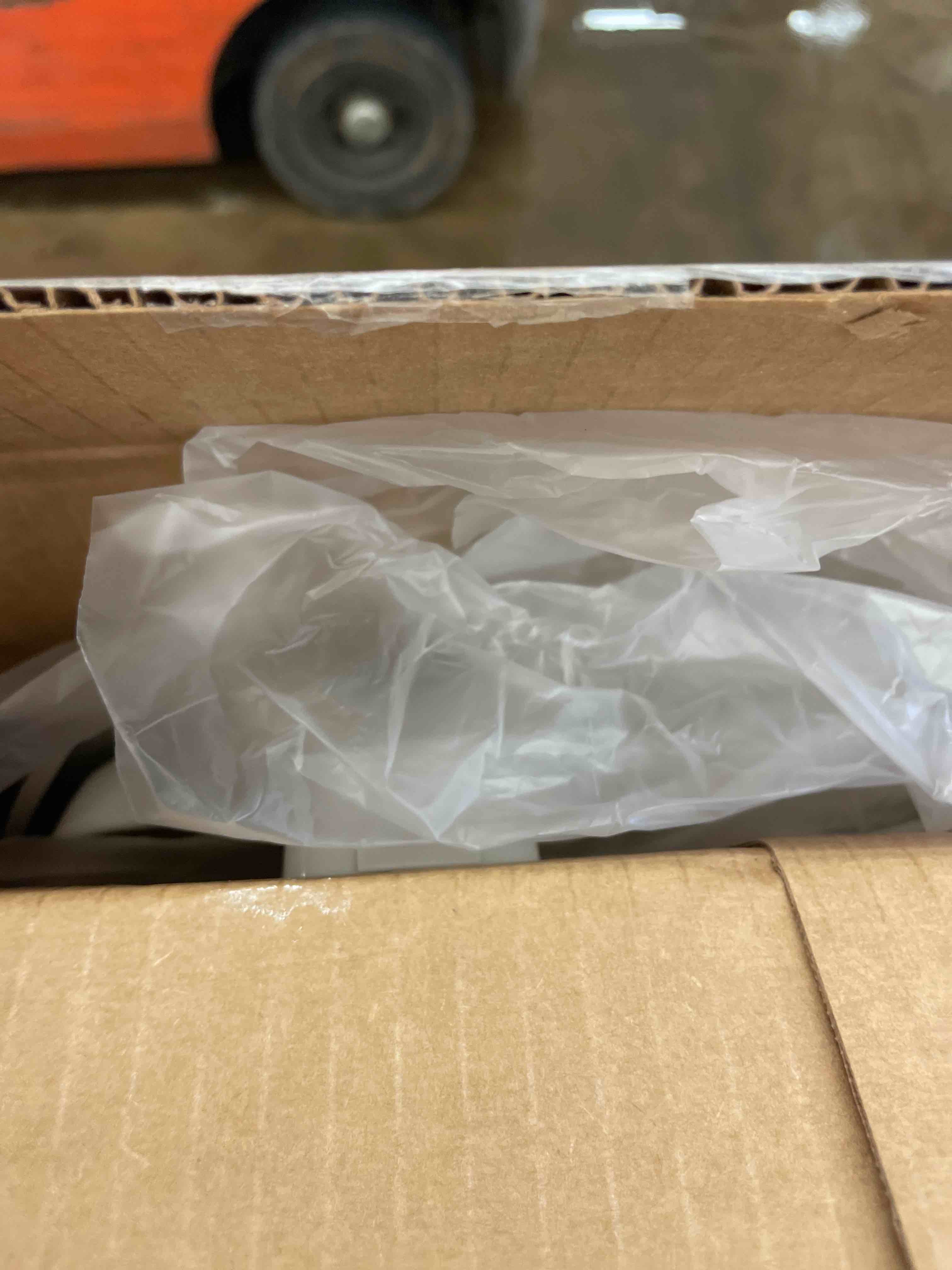 https://s3.amazonaws.com/lotting-images-prod/phillipi/GRA2173688_1743778547184.jpeg