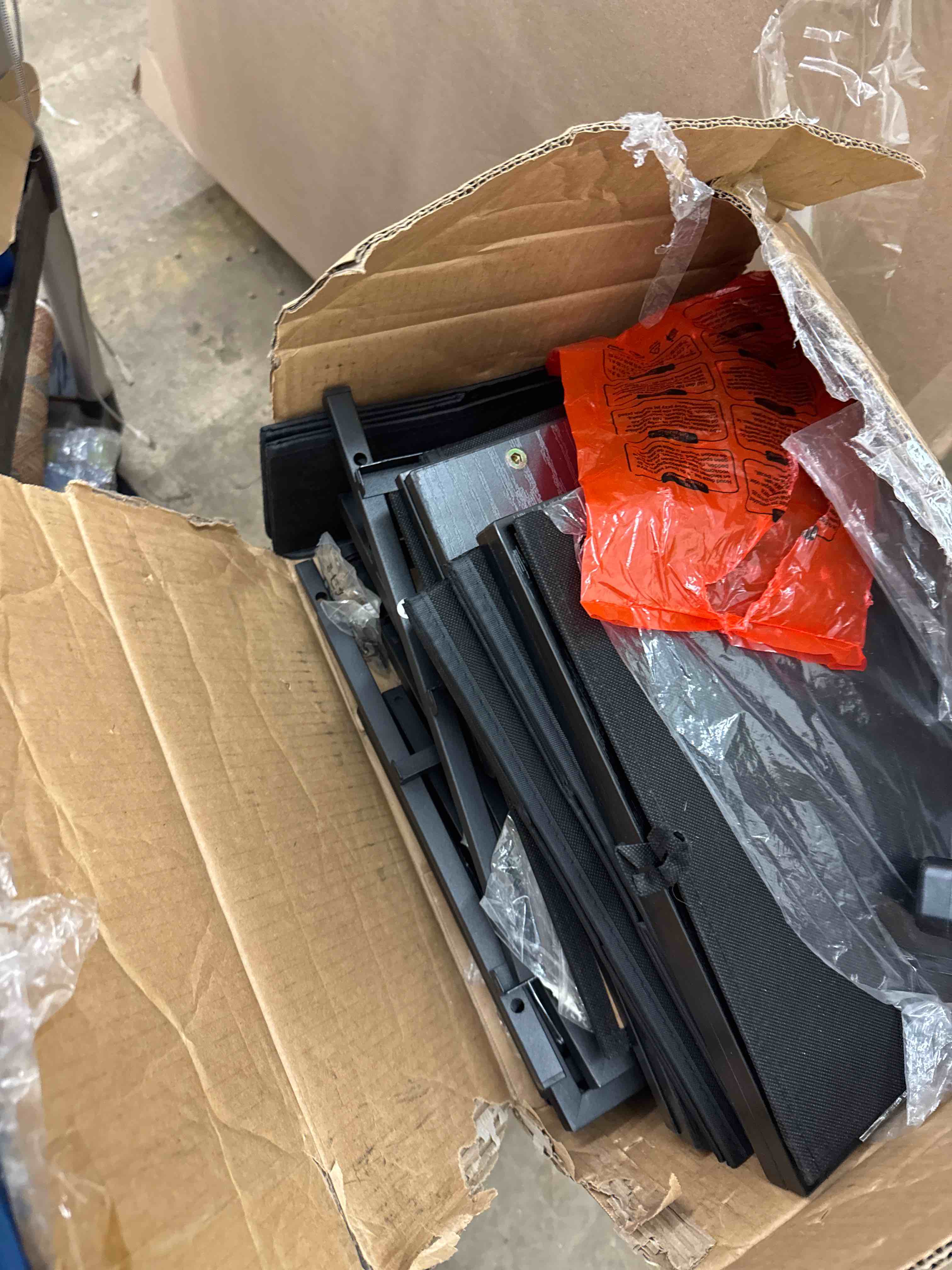 https://s3.amazonaws.com/lotting-images-prod/phillipi/GRA2174333_1744908127874.jpeg