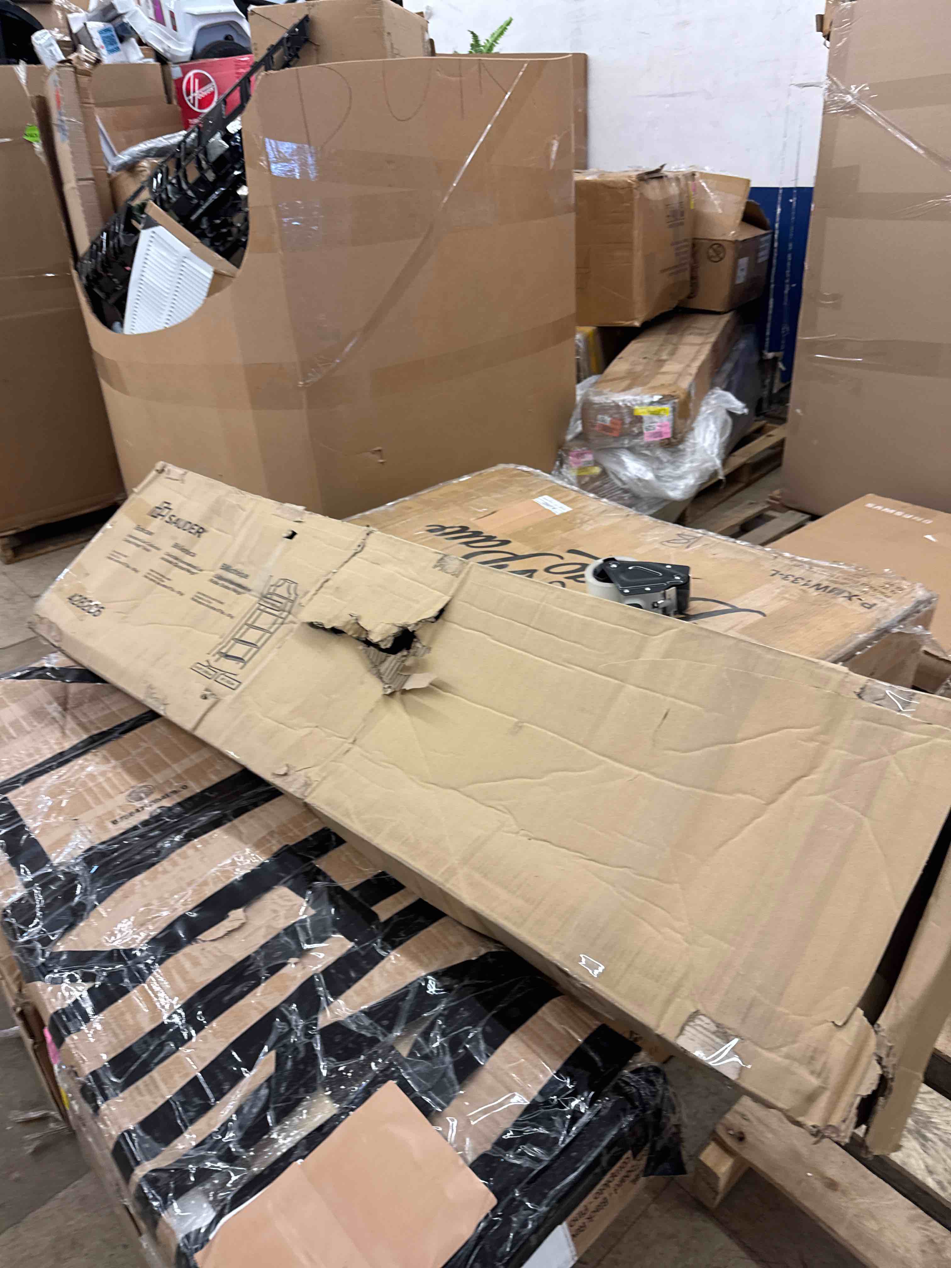https://s3.amazonaws.com/lotting-images-prod/phillipi/GRA2174843_1745856221201.jpeg