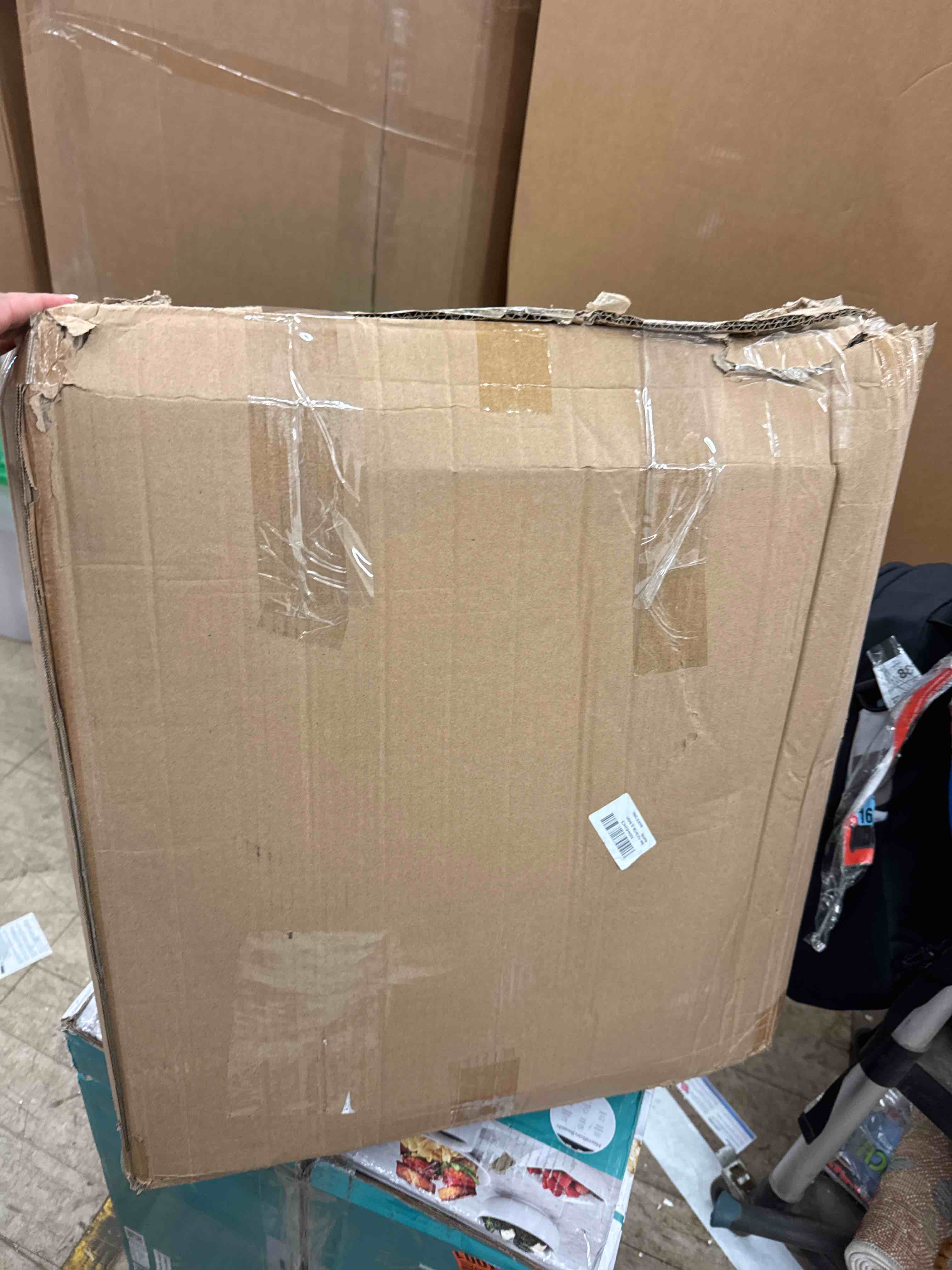 https://s3.amazonaws.com/lotting-images-prod/phillipi/GRA2174986_1745958299077.jpeg