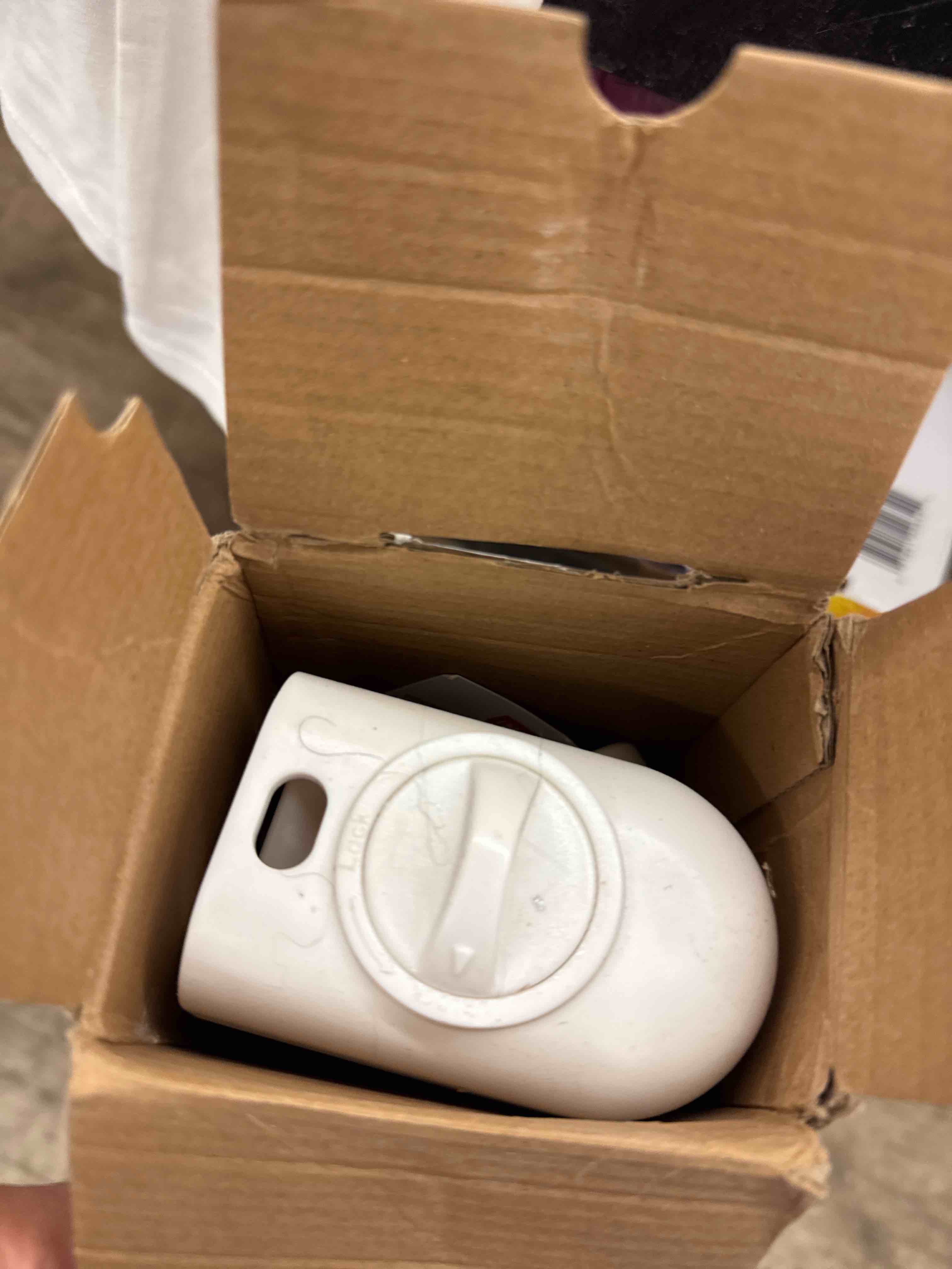 https://s3.amazonaws.com/lotting-images-prod/phillipi/GRA2175054_1746036239392.jpeg