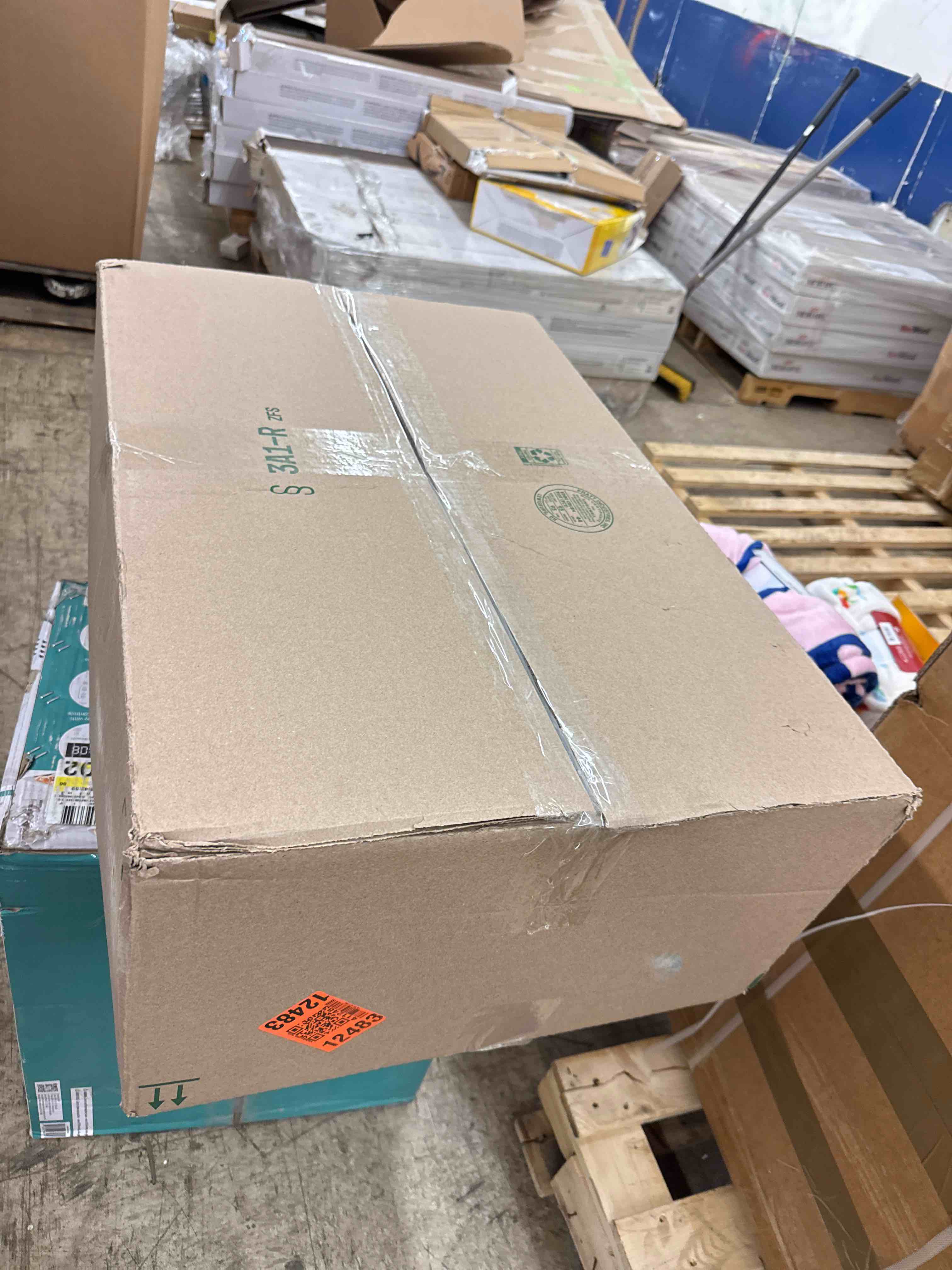 https://s3.amazonaws.com/lotting-images-prod/phillipi/GRA2175086_1746041866474.jpeg