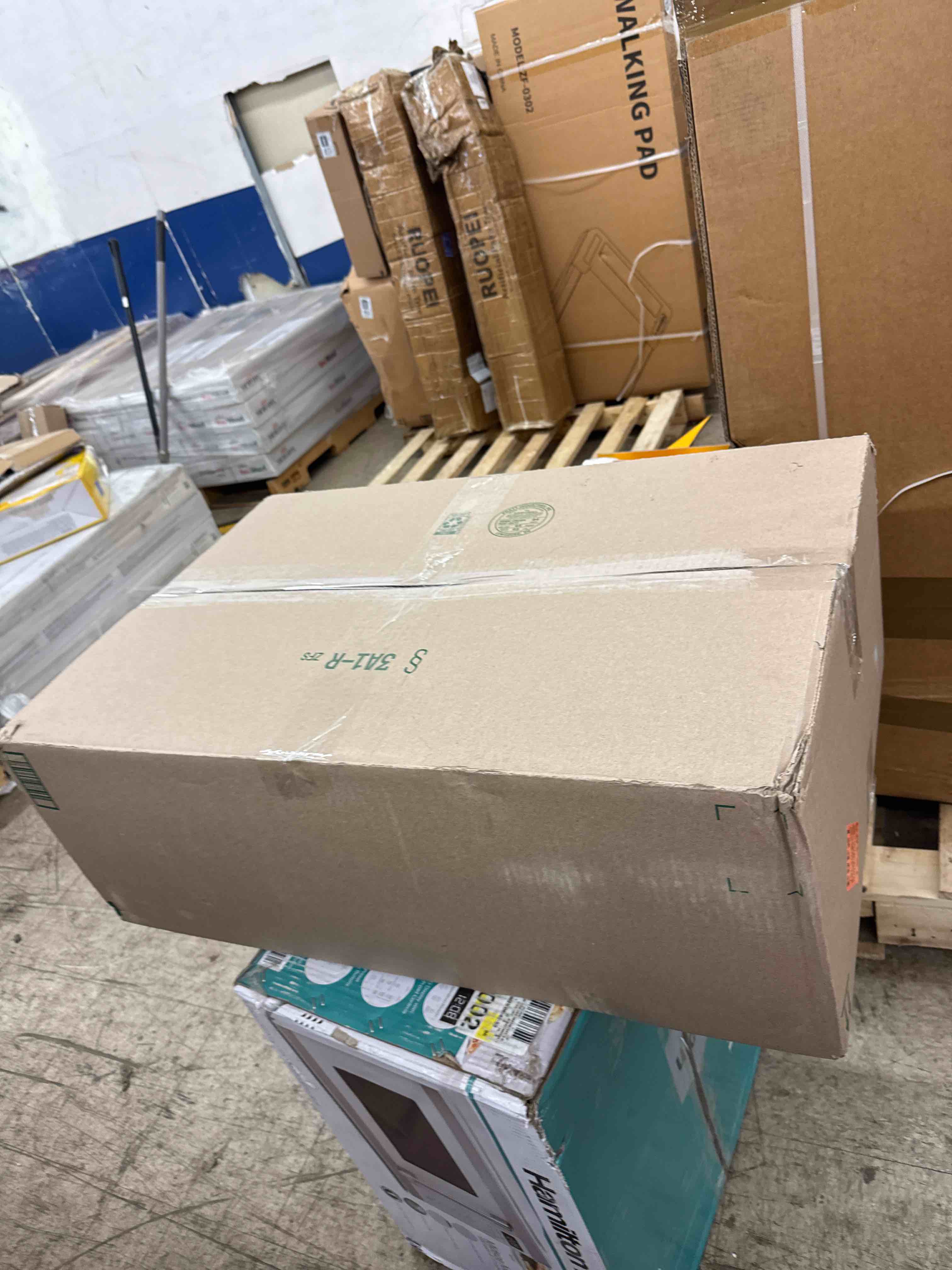 https://s3.amazonaws.com/lotting-images-prod/phillipi/GRA2175086_1746041867619.jpeg