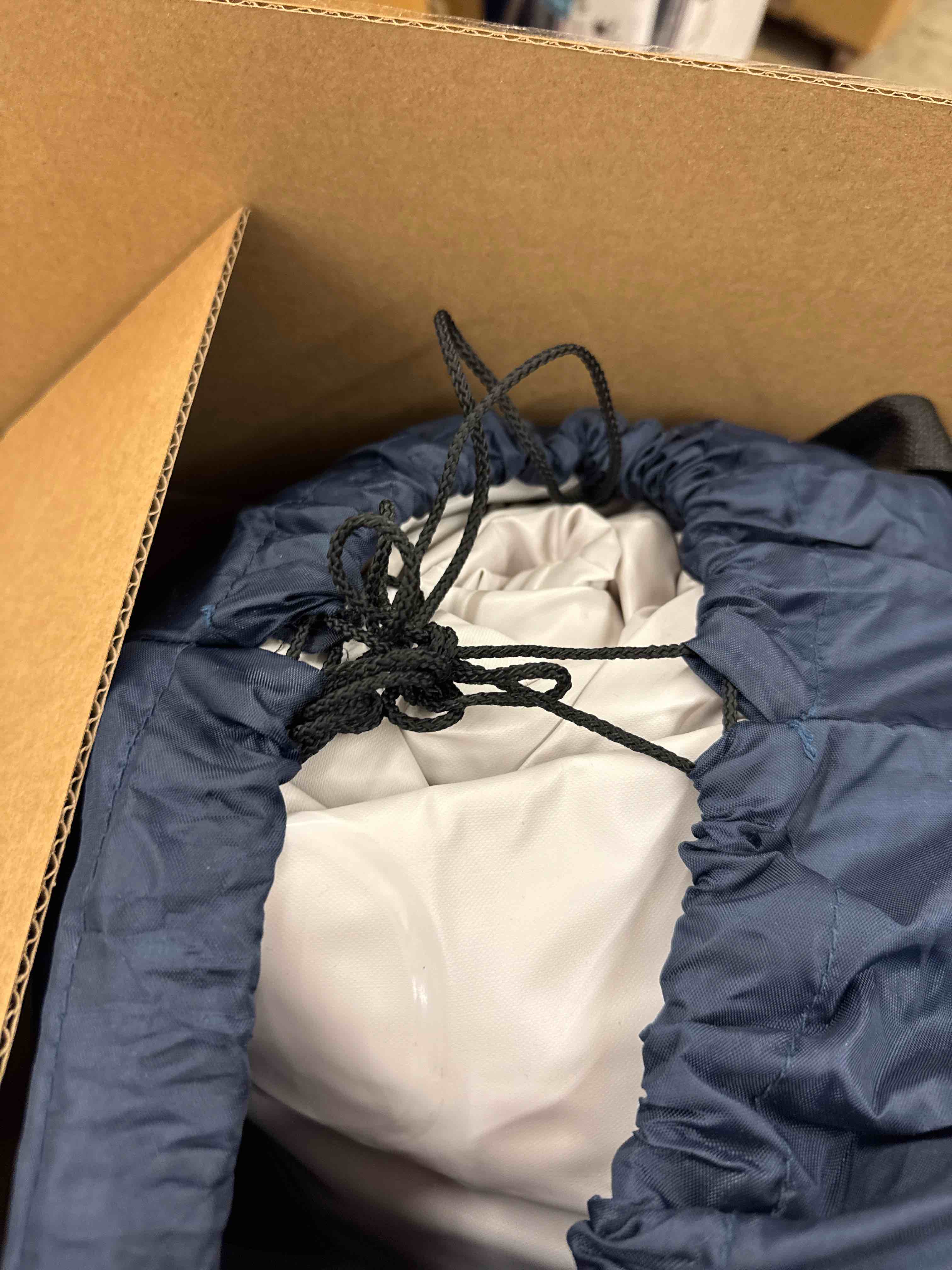 https://s3.amazonaws.com/lotting-images-prod/phillipi/GRA2175097_1746043114565.jpeg