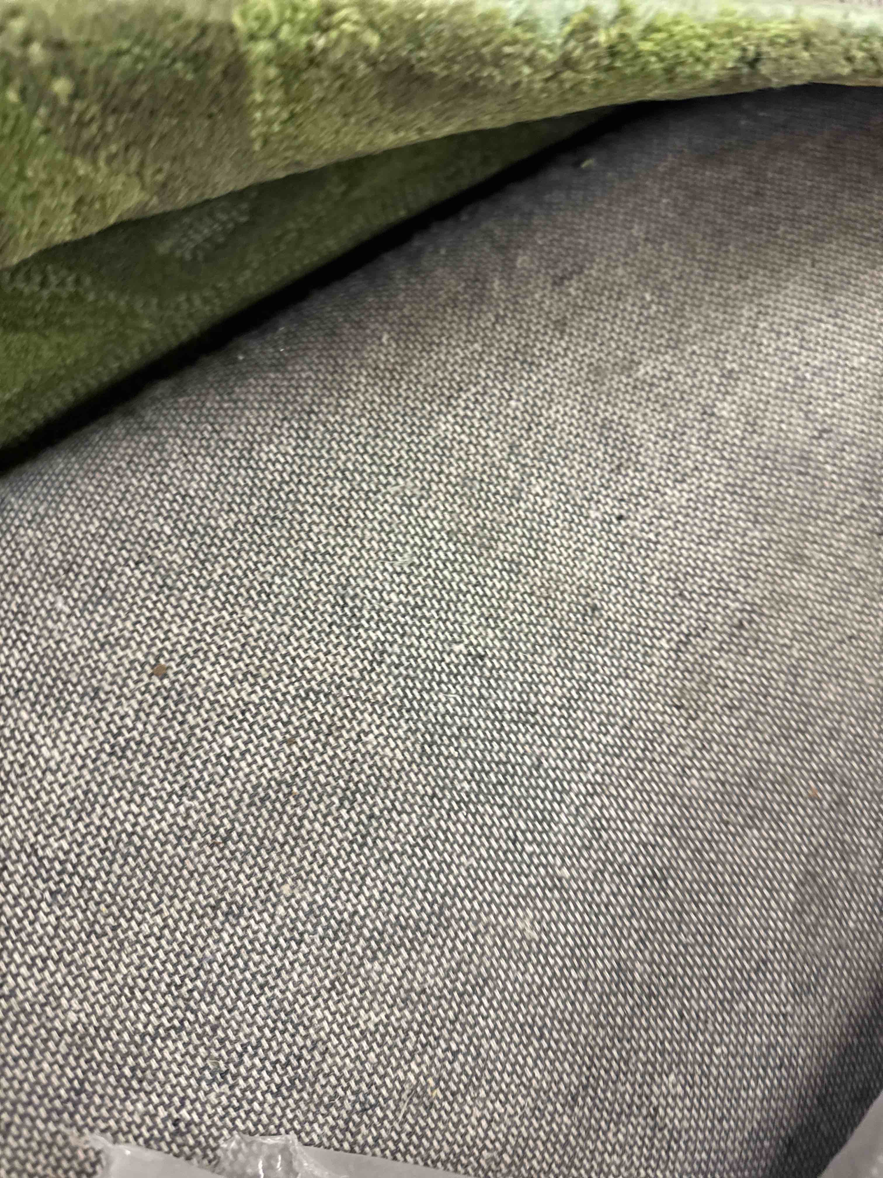 https://s3.amazonaws.com/lotting-images-prod/phillipi/GRA2175186_1746280876075.jpeg