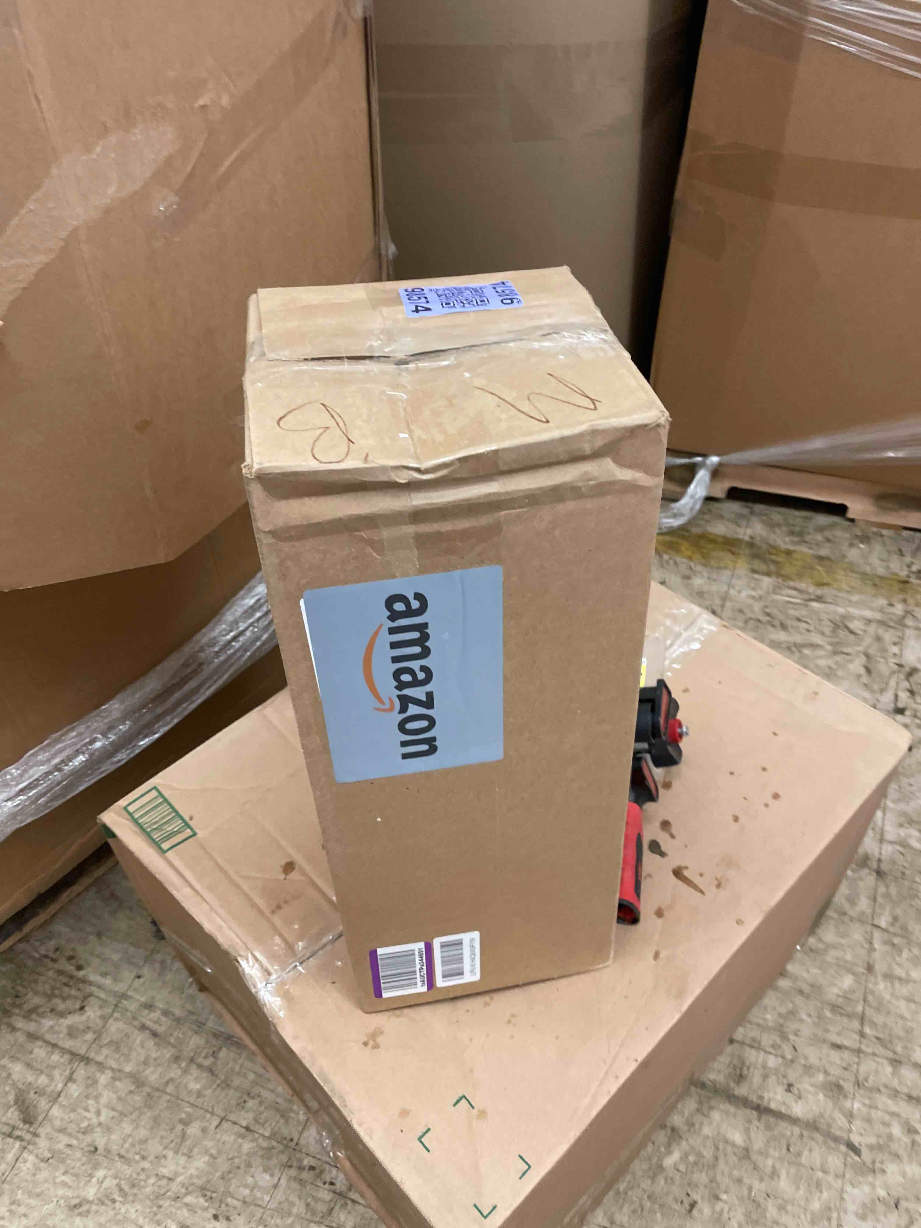 https://s3.amazonaws.com/lotting-images-prod/phillipi/GRA2175274_1746458242547.jpeg