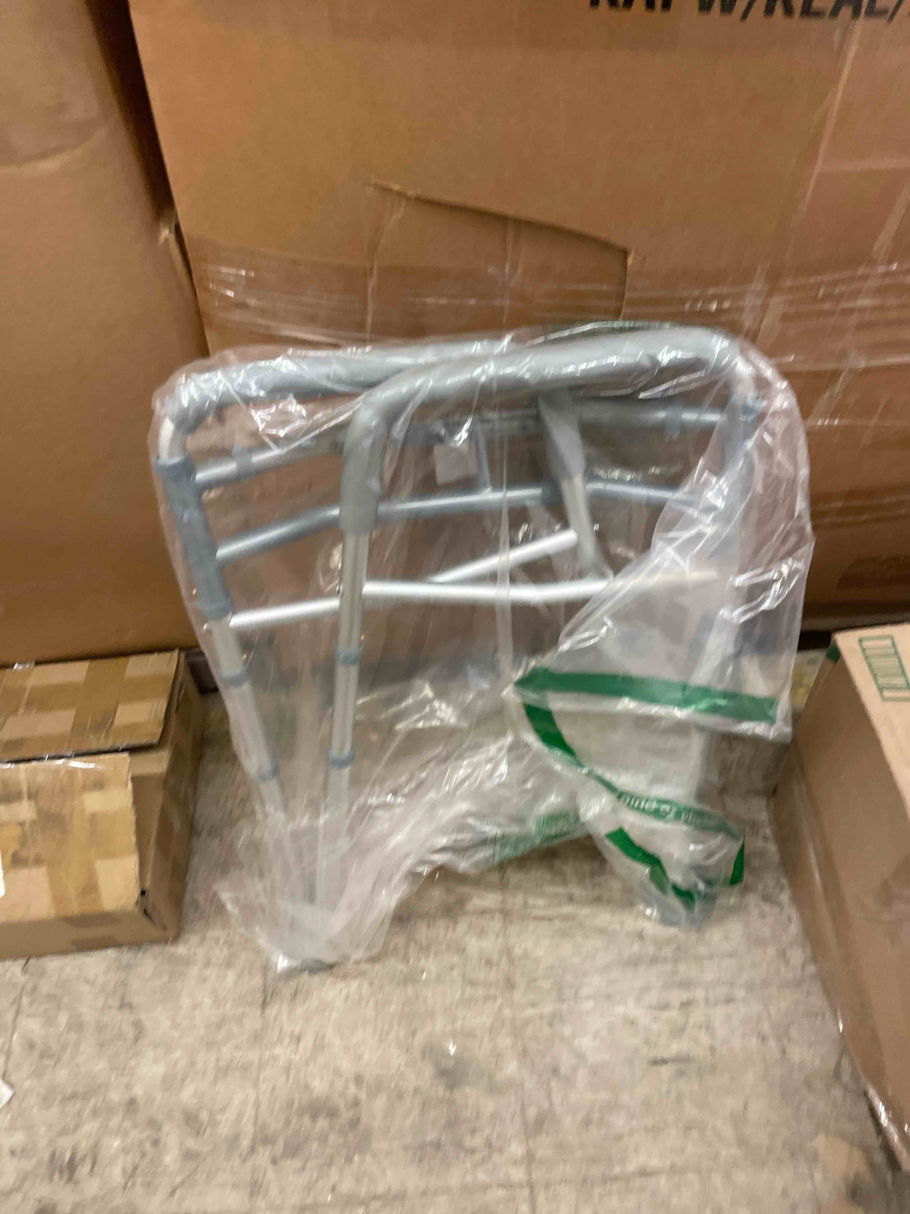 https://s3.amazonaws.com/lotting-images-prod/phillipi/GRA2175385_1746534821611.jpeg