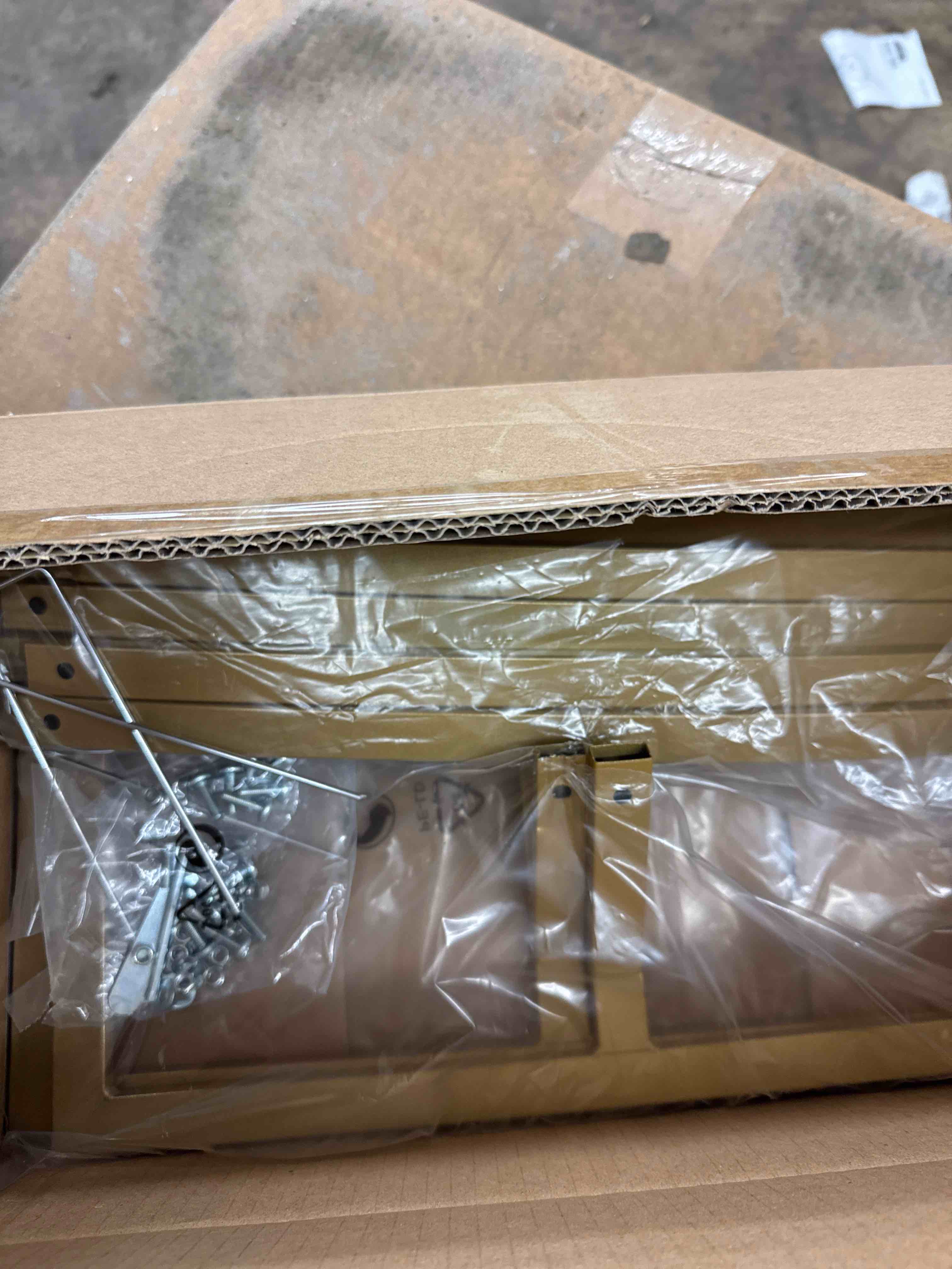 https://s3.amazonaws.com/lotting-images-prod/phillipi/GRA2175479_1746557128895.jpeg