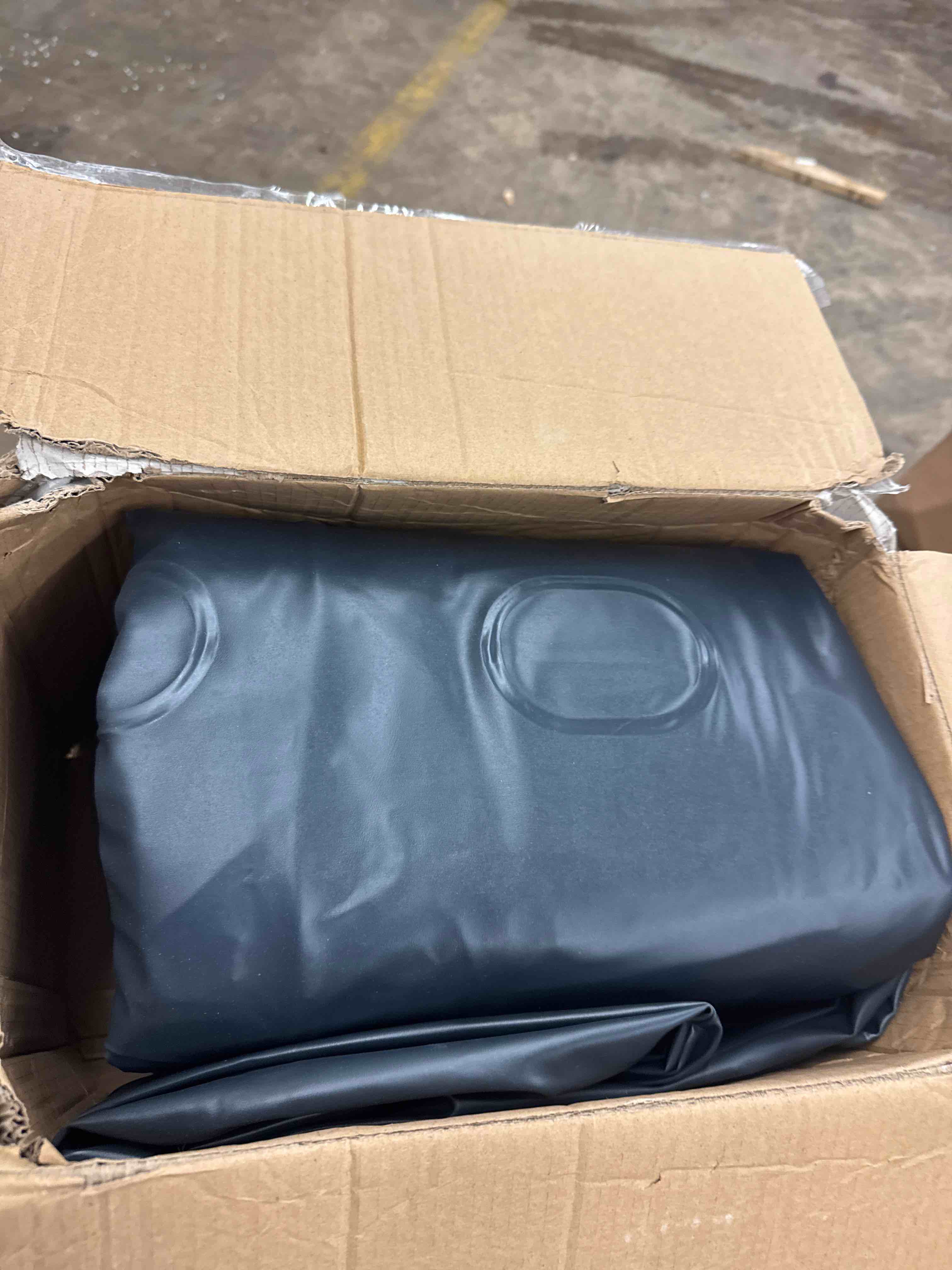 https://s3.amazonaws.com/lotting-images-prod/phillipi/GRA2175505_1746623874913.jpeg