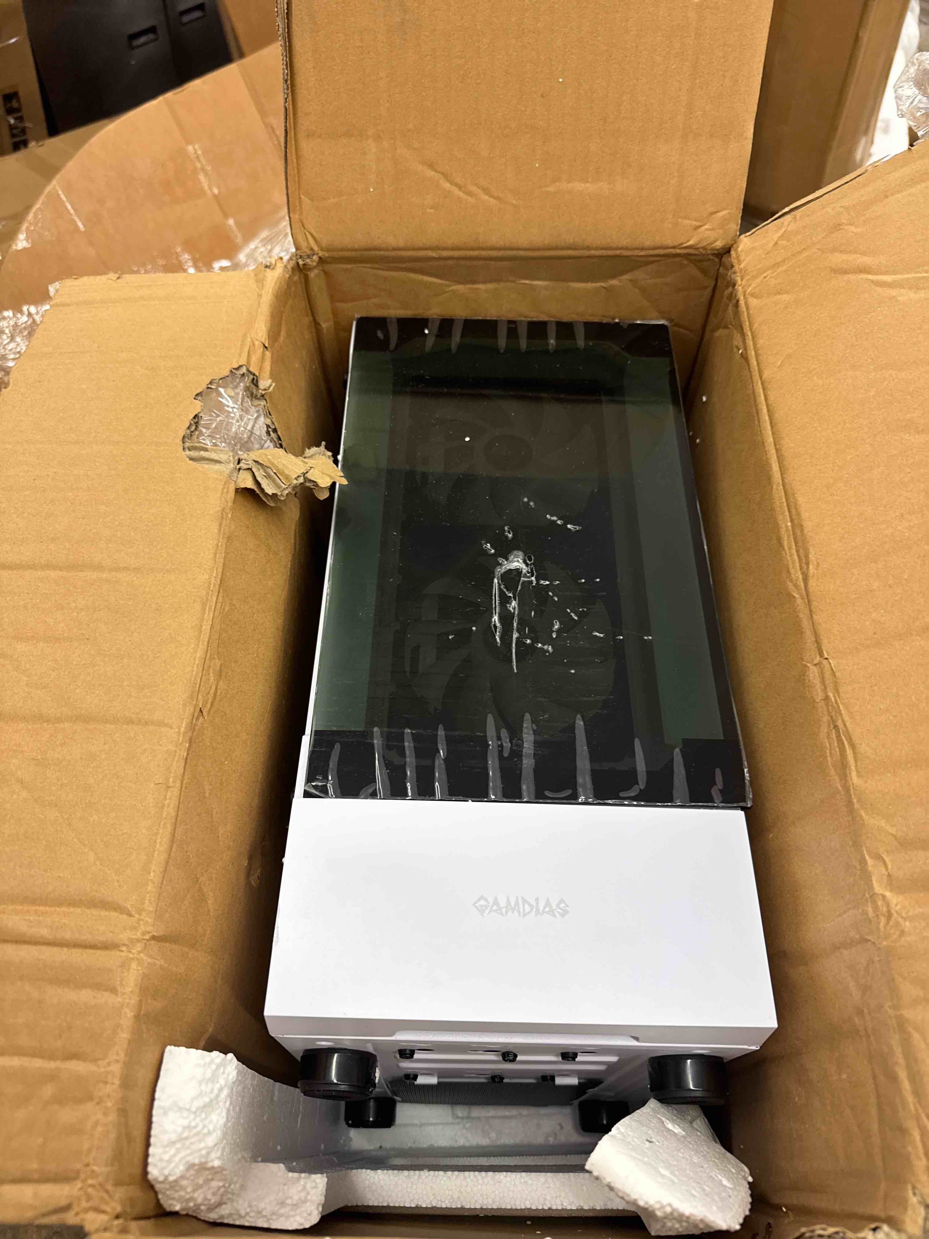 https://s3.amazonaws.com/lotting-images-prod/phillipi/GRA2175543_1746632832212.jpeg