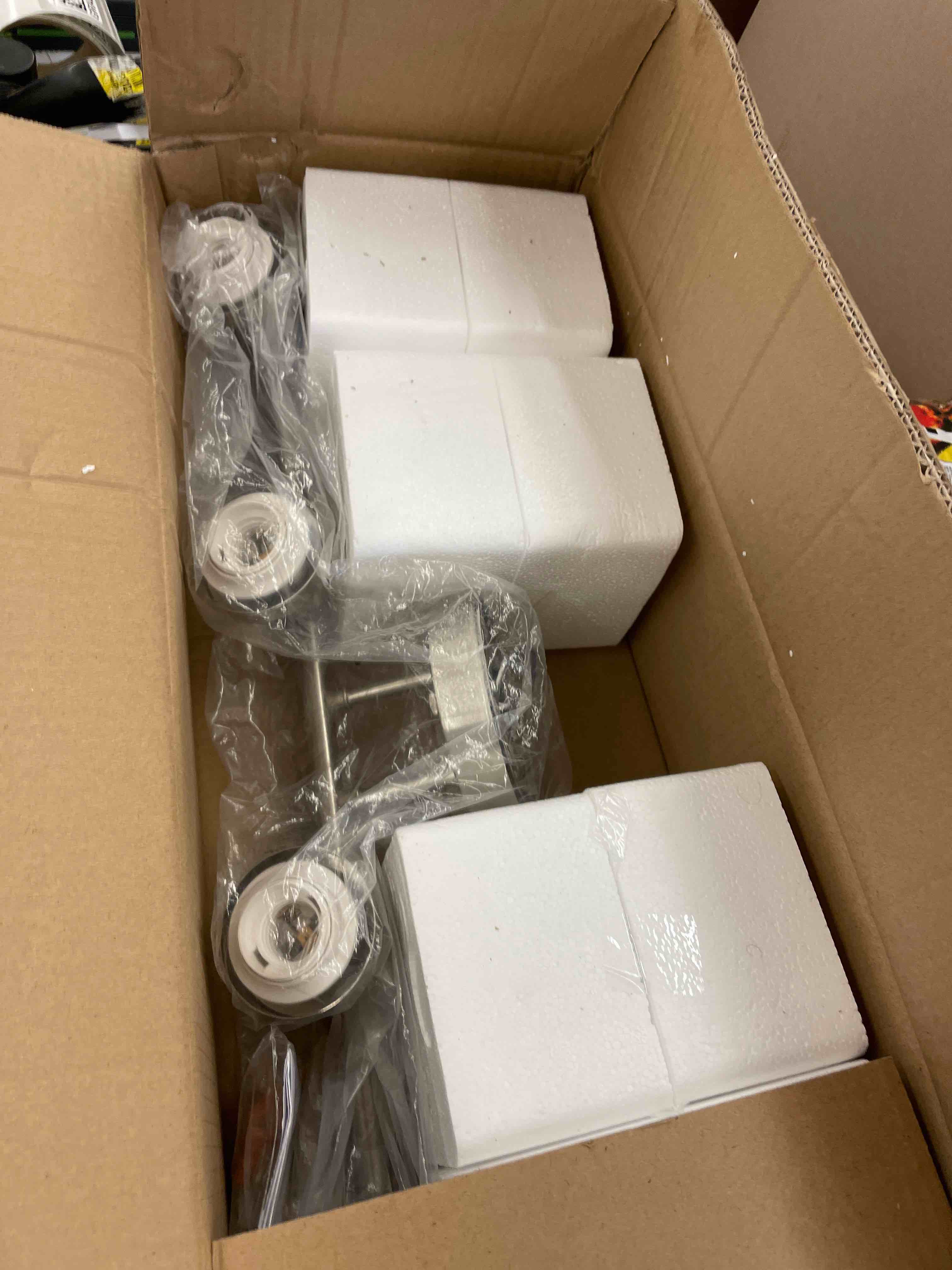 https://s3.amazonaws.com/lotting-images-prod/phillipi/GRA2175920_1747417296934.jpeg
