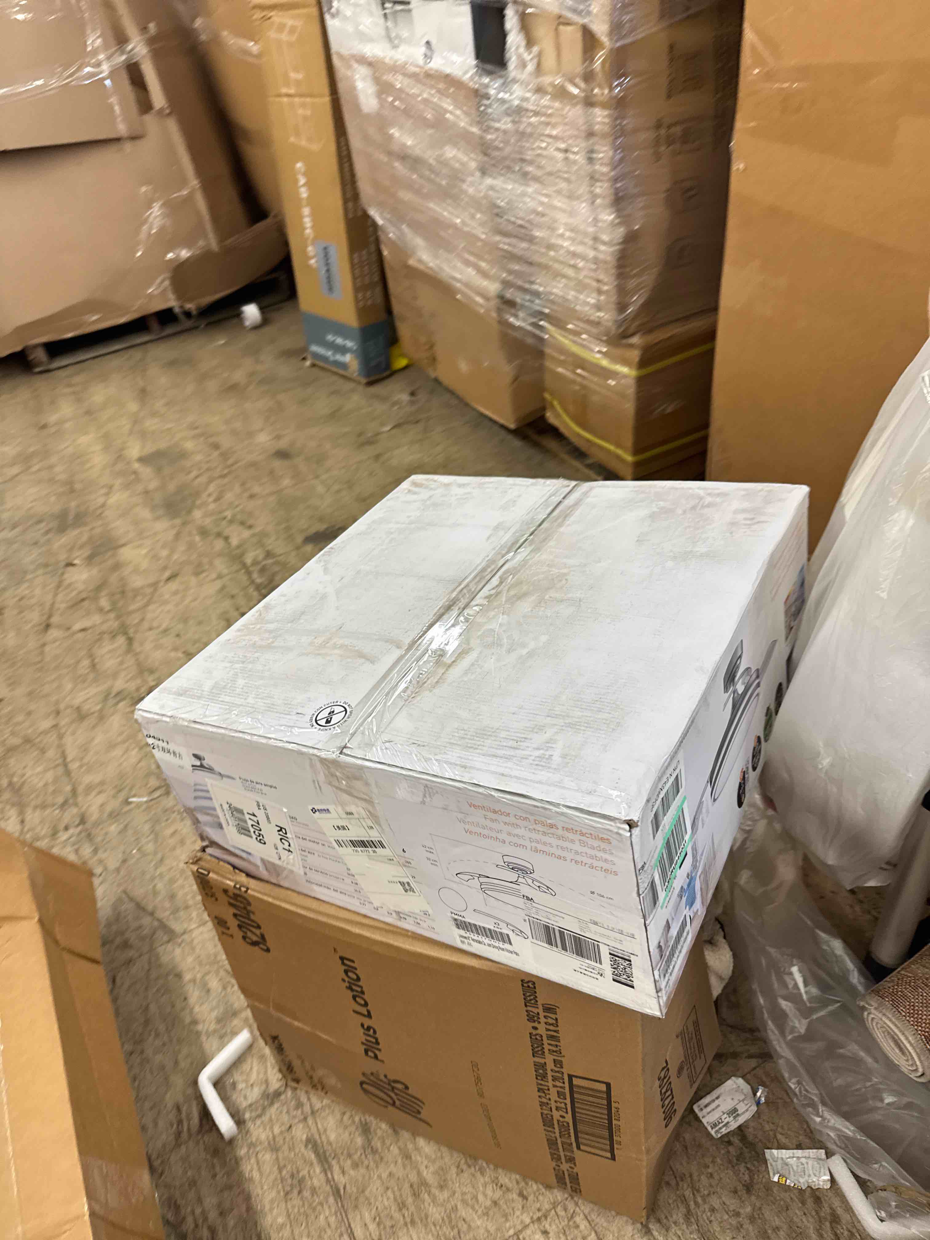 https://s3.amazonaws.com/lotting-images-prod/phillipi/GRA2175923_1747417628497.jpeg