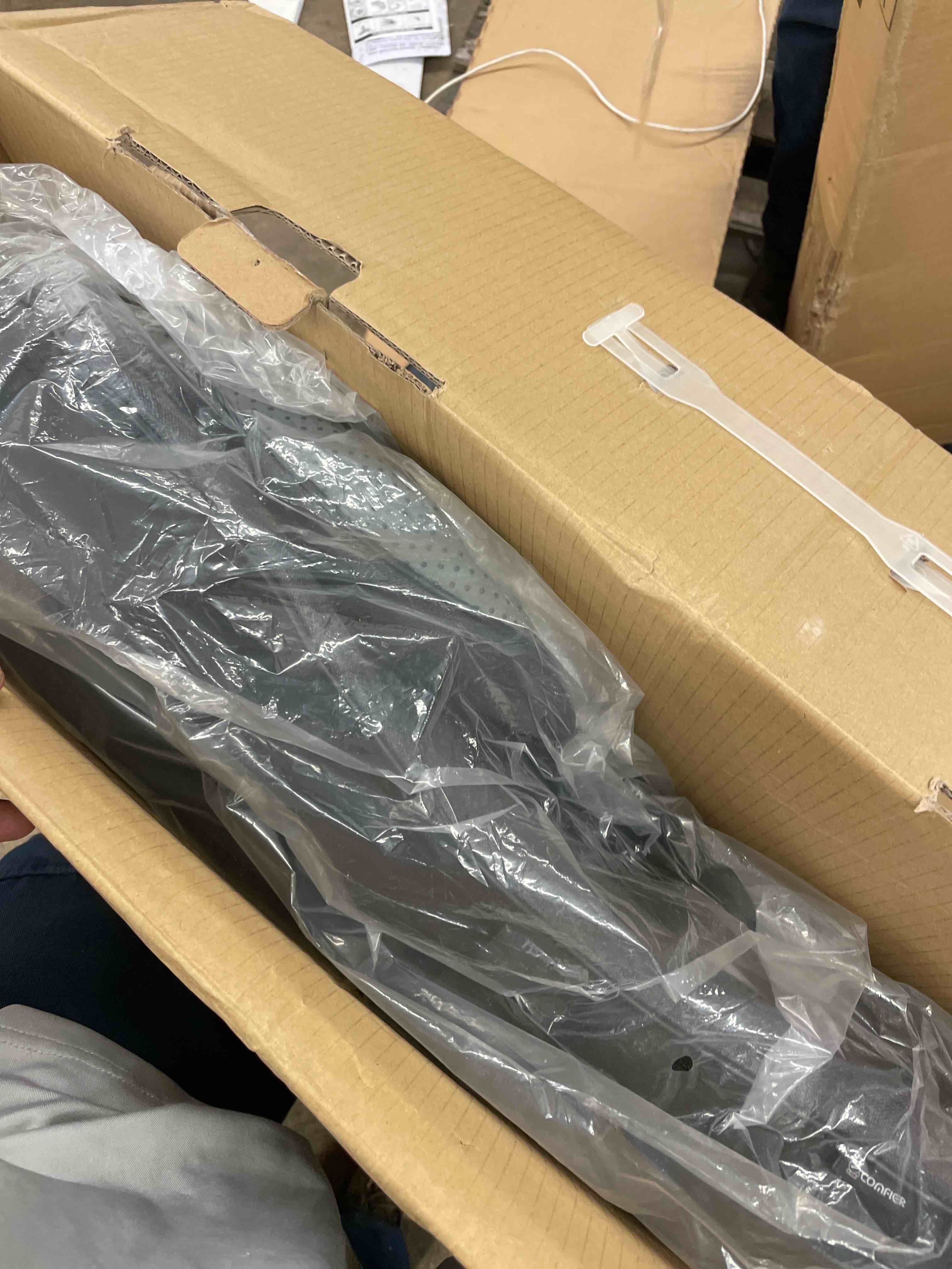 https://s3.amazonaws.com/lotting-images-prod/phillipi/GRA2175924_1747417791117.jpeg