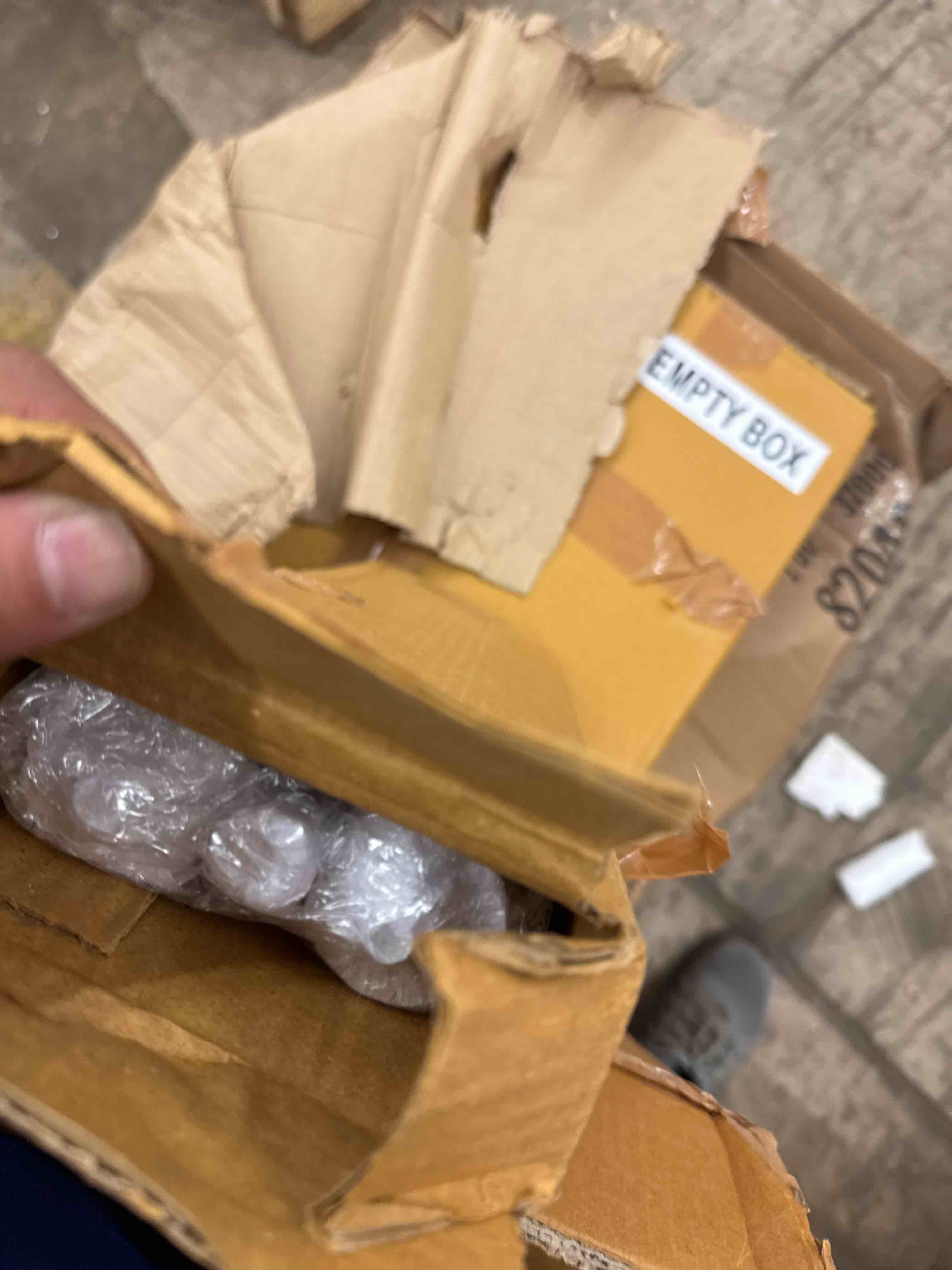 https://s3.amazonaws.com/lotting-images-prod/phillipi/GRA2175933_1747419400957.jpeg