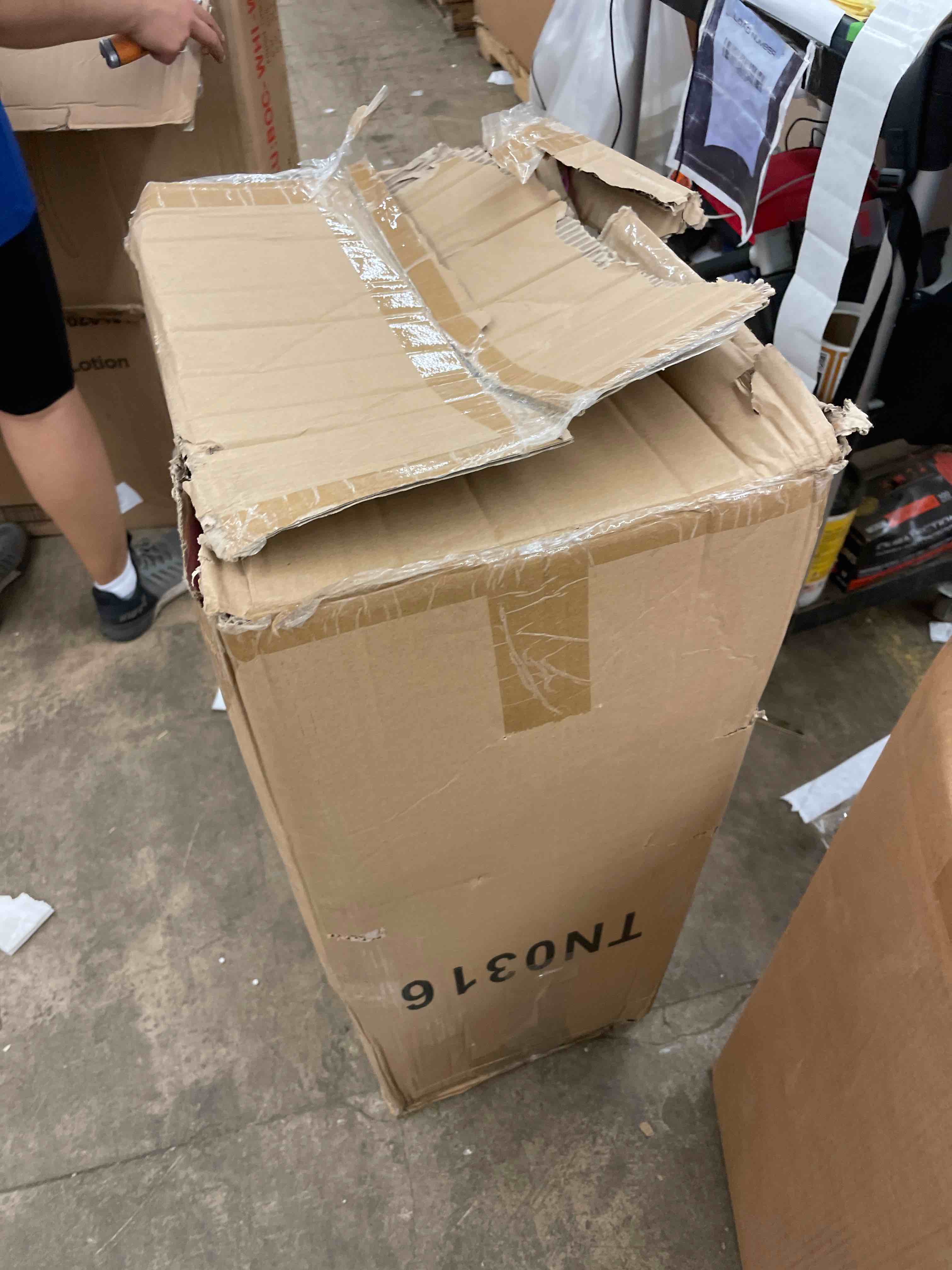 https://s3.amazonaws.com/lotting-images-prod/phillipi/GRA2175937_1747419873158.jpeg