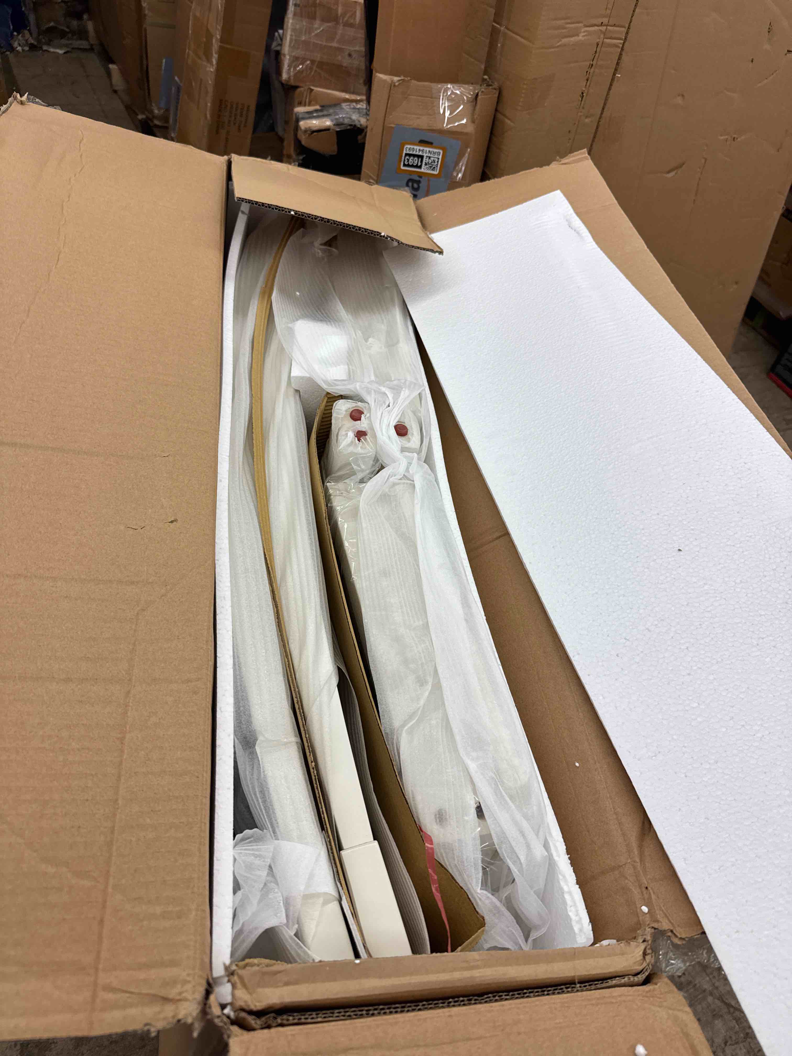 https://s3.amazonaws.com/lotting-images-prod/phillipi/GRA2175938_1747419970562.jpeg