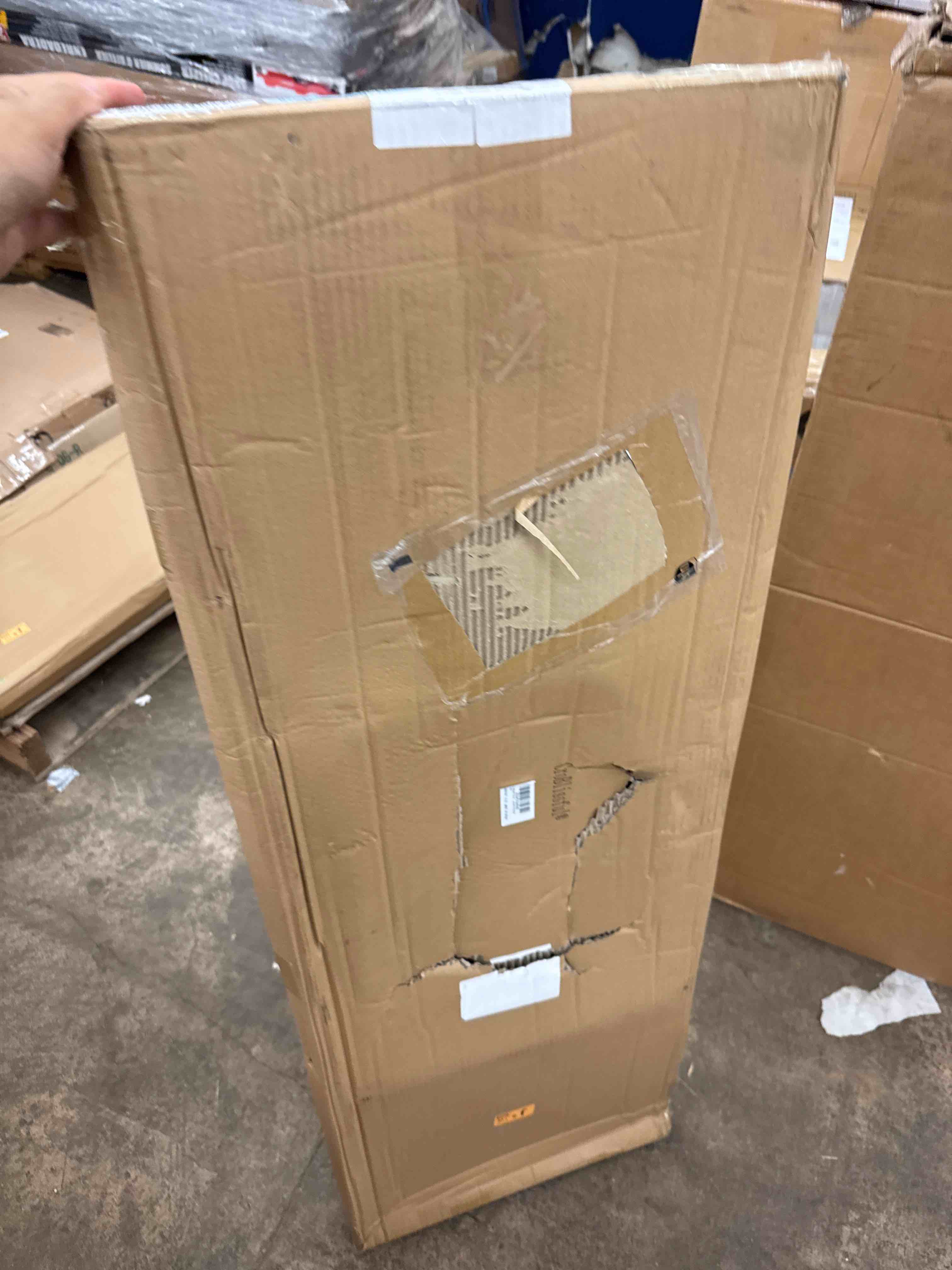 https://s3.amazonaws.com/lotting-images-prod/phillipi/GRA2175950_1747420933306.jpeg