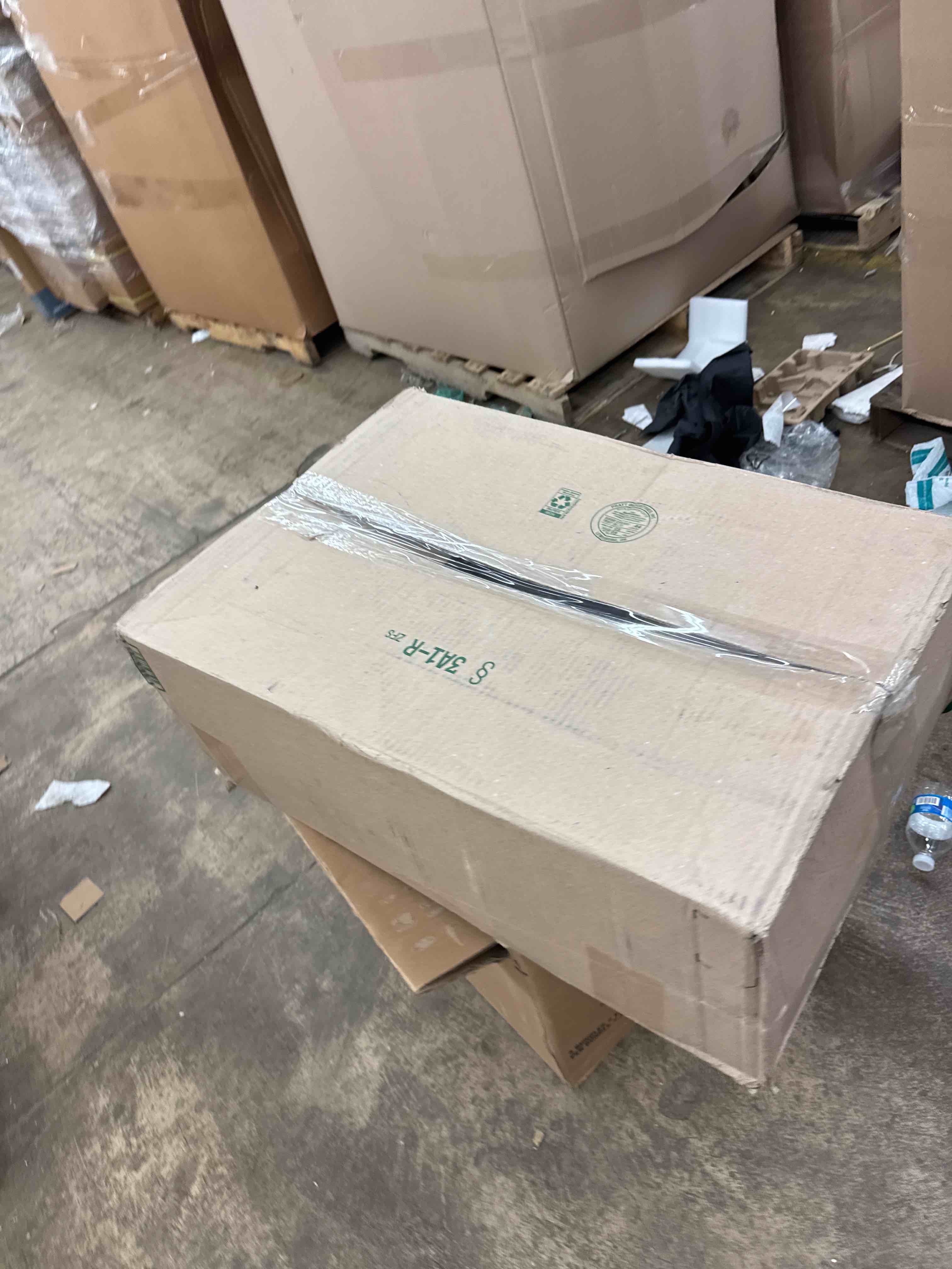 https://s3.amazonaws.com/lotting-images-prod/phillipi/GRA2175954_1747421728216.jpeg