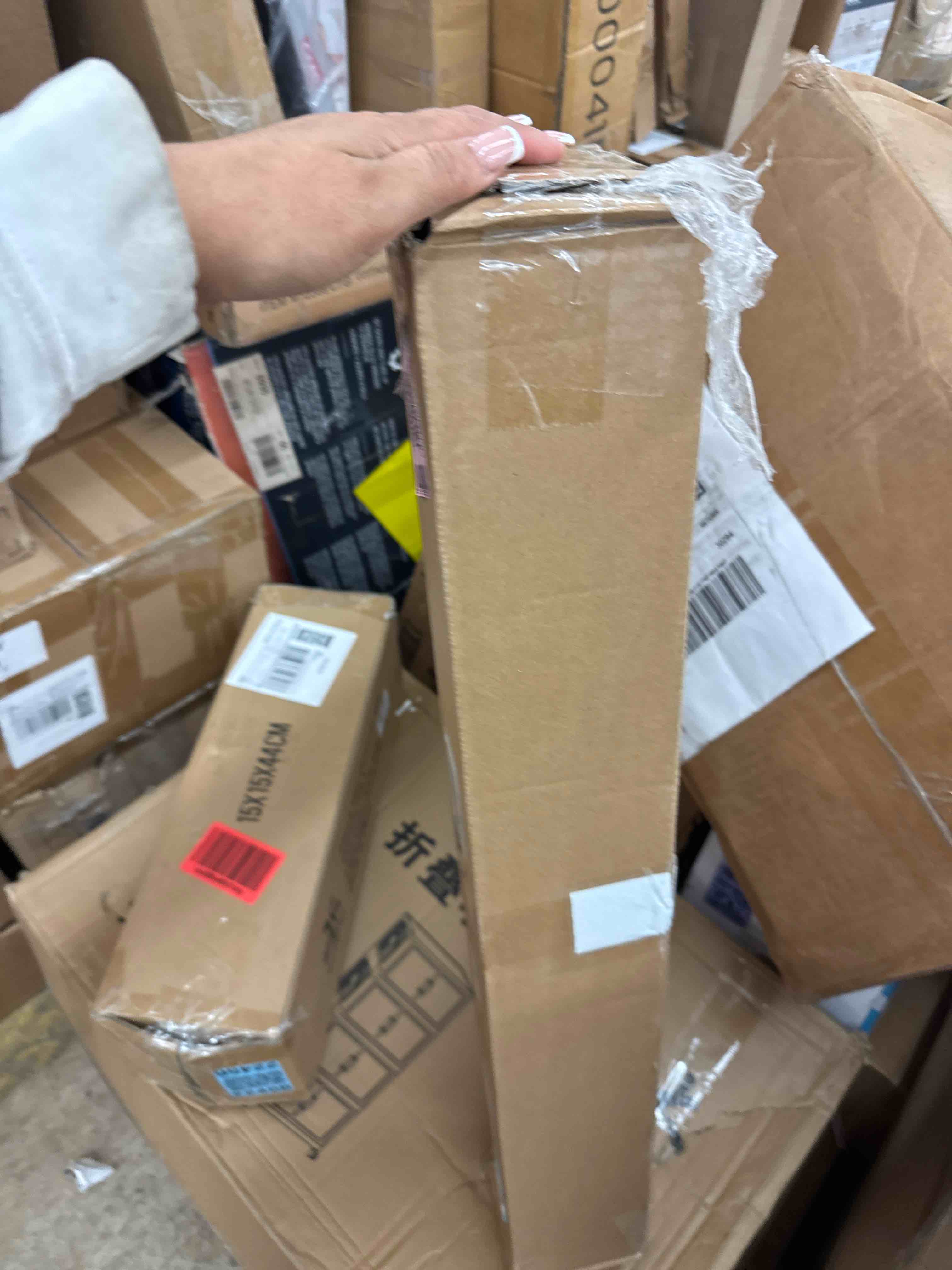 https://s3.amazonaws.com/lotting-images-prod/phillipi/GRA2224141_1745674601741.jpeg