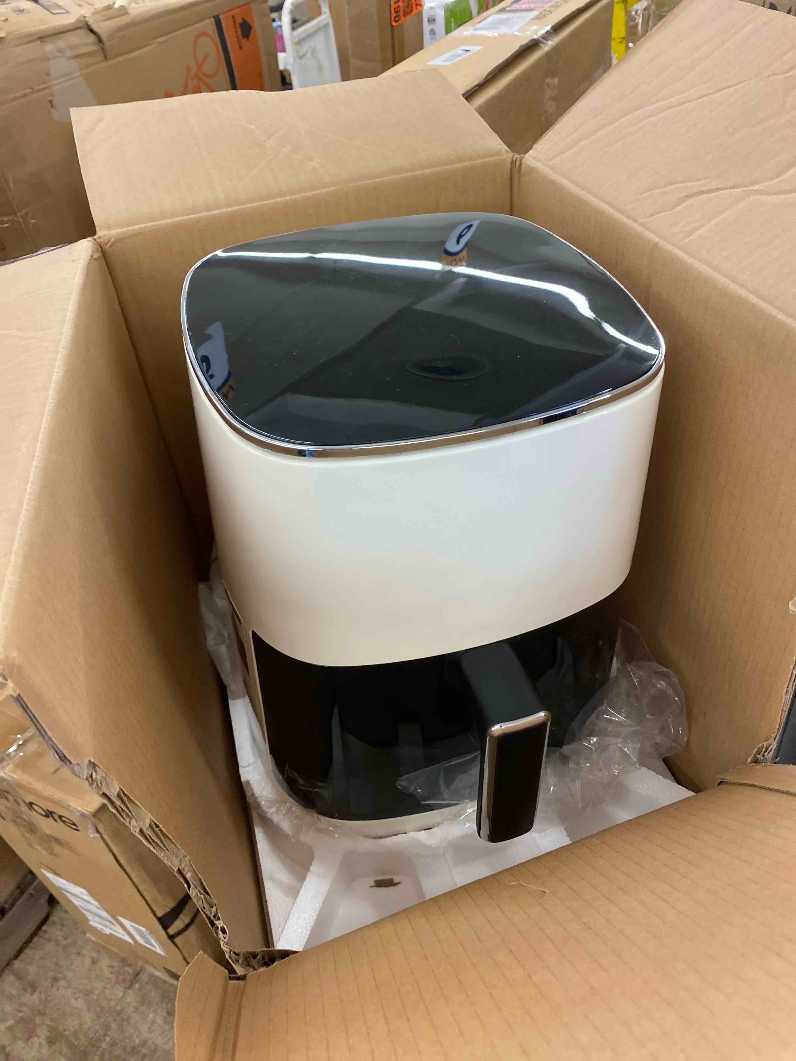 https://s3.amazonaws.com/lotting-images-prod/phillipi/GRA2224228_1745944743706.jpeg
