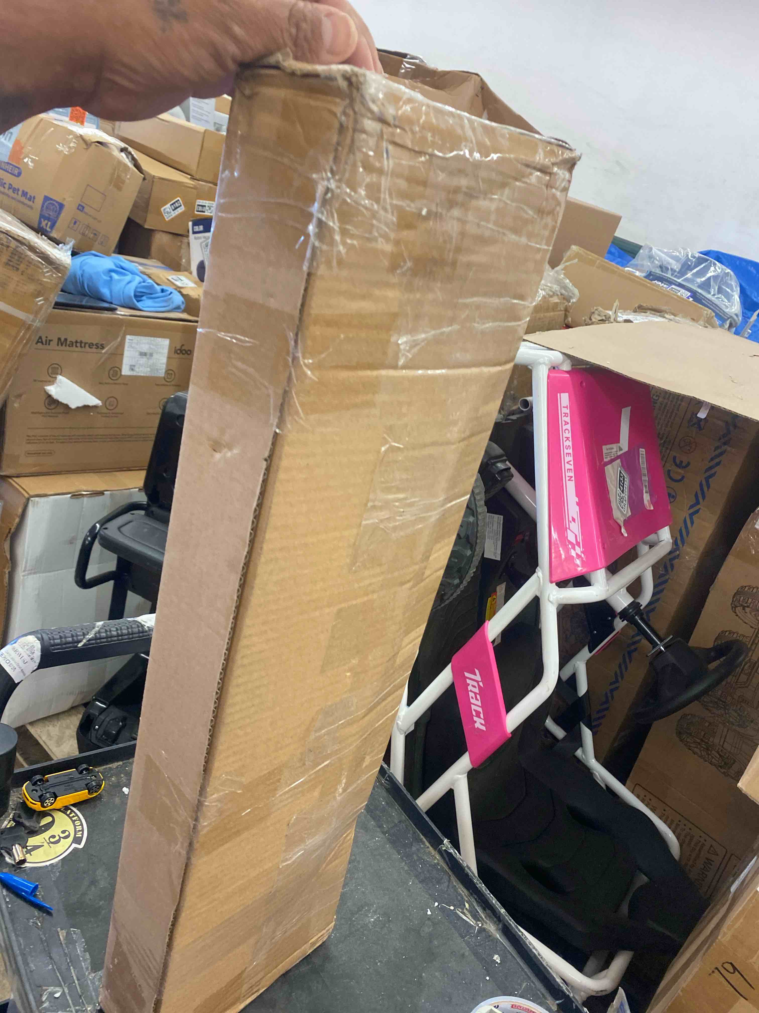 https://s3.amazonaws.com/lotting-images-prod/phillipi/GRA2224269_1745959998118.jpeg