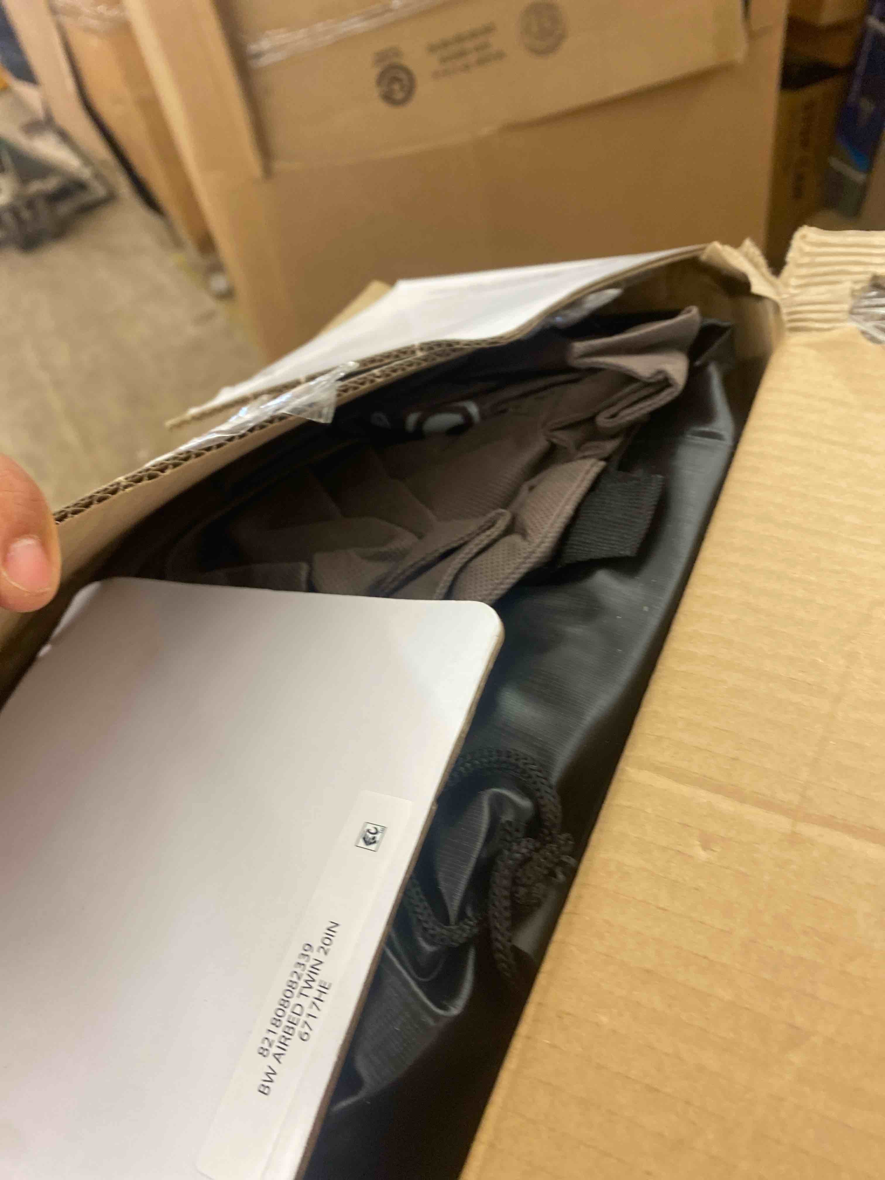 https://s3.amazonaws.com/lotting-images-prod/phillipi/GRA2224282_1746109049041.jpeg
