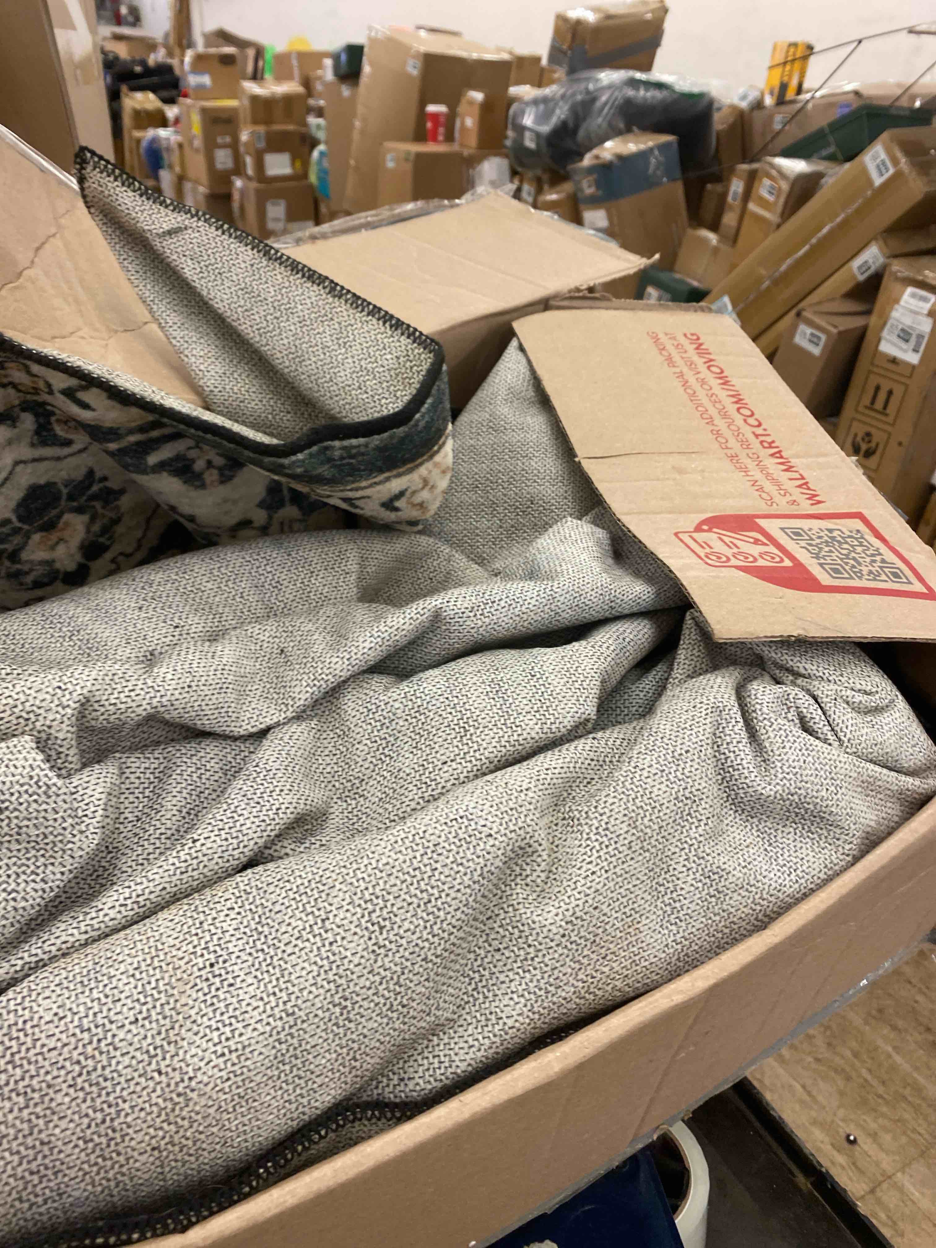 https://s3.amazonaws.com/lotting-images-prod/phillipi/GRA2224488_1746549518973.jpeg