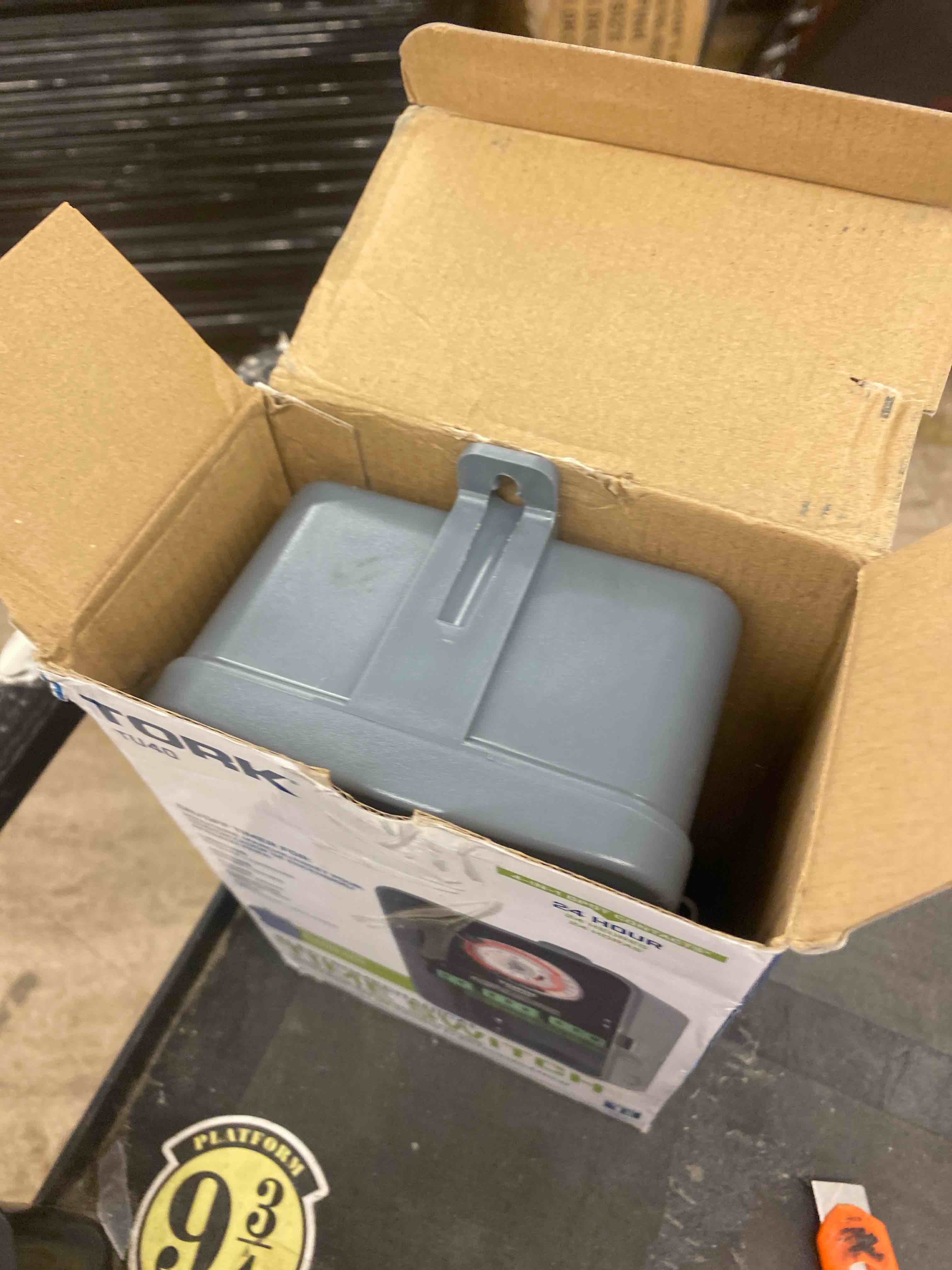 https://s3.amazonaws.com/lotting-images-prod/phillipi/GRA2224811_1747932232264.jpeg