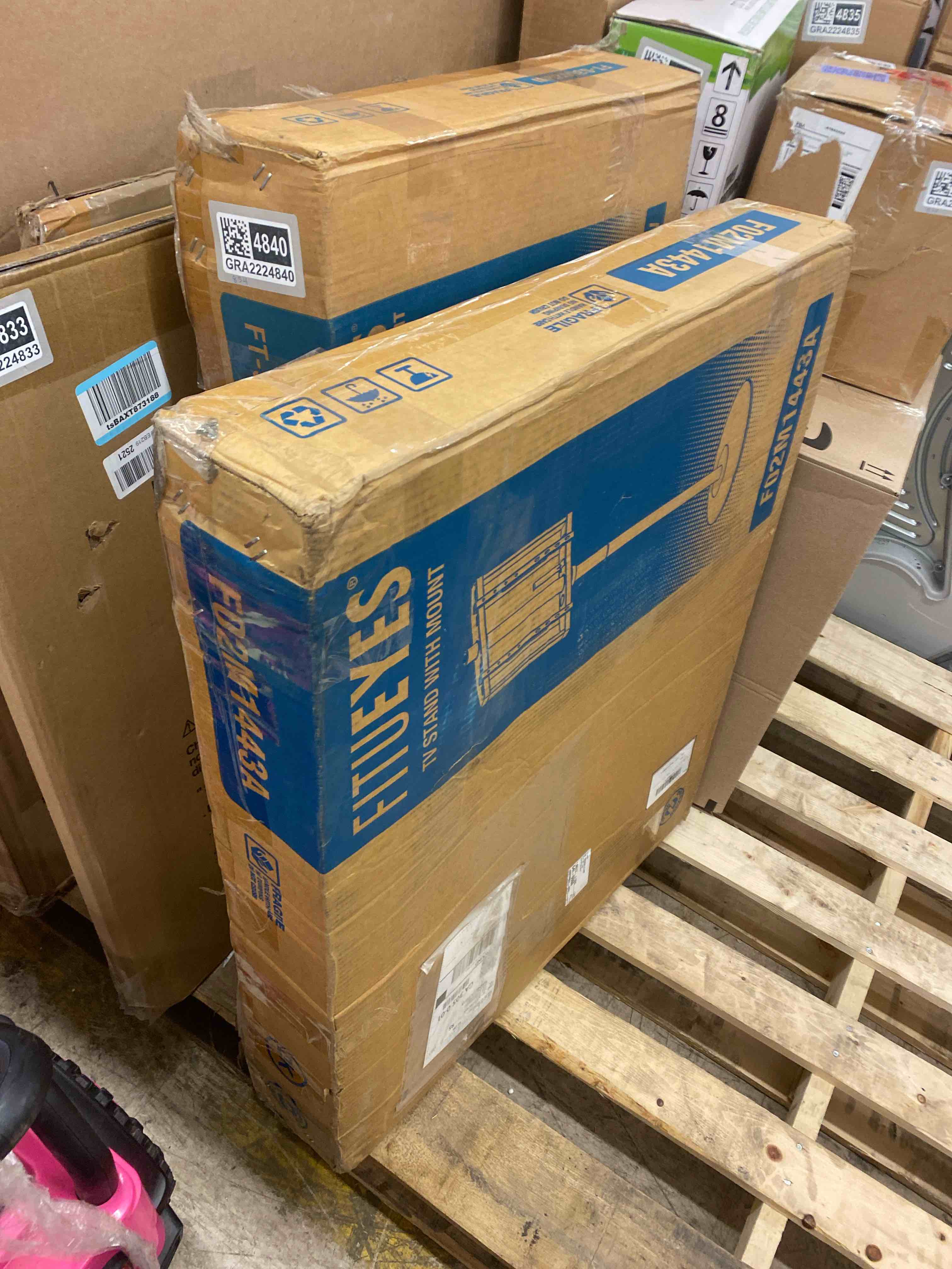 https://s3.amazonaws.com/lotting-images-prod/phillipi/GRA2224841_1747938122058.jpeg