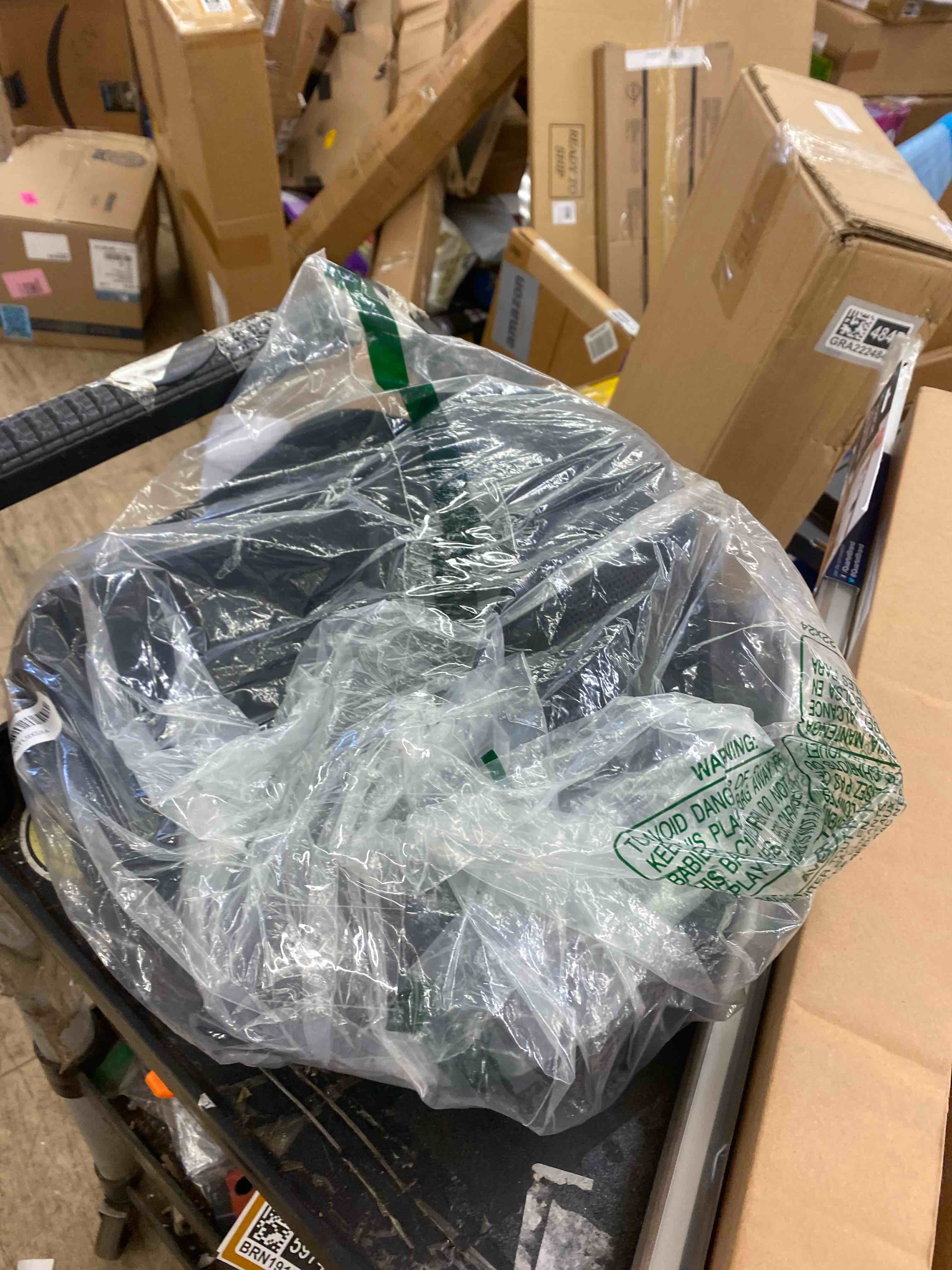https://s3.amazonaws.com/lotting-images-prod/phillipi/GRA2225185_1748691681892.jpeg