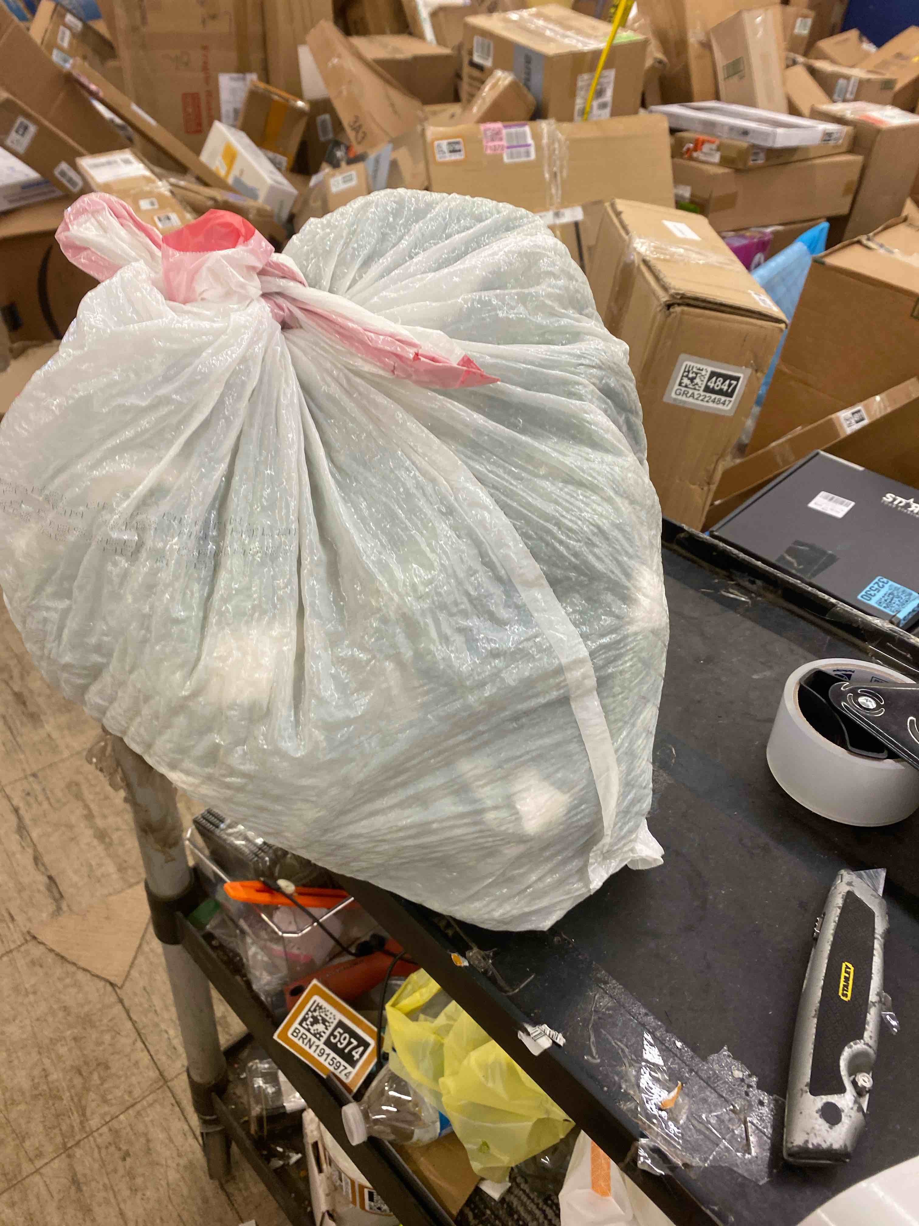 https://s3.amazonaws.com/lotting-images-prod/phillipi/GRA2225195_1748693001007.jpeg