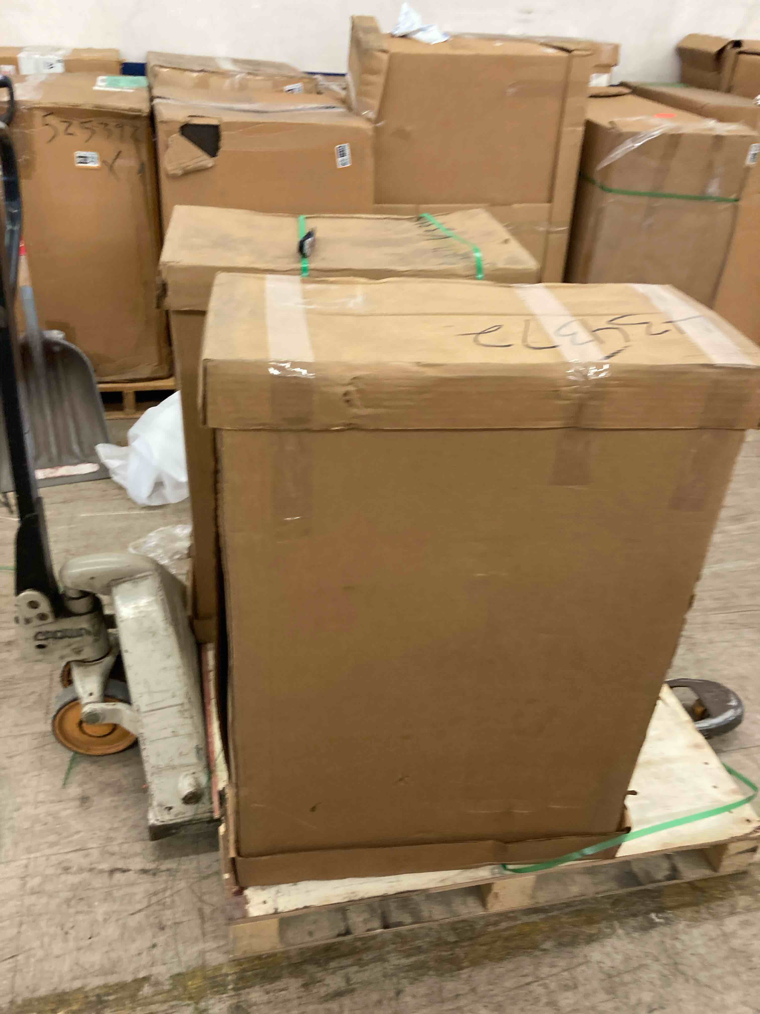 https://s3.amazonaws.com/lotting-images-prod/phillipi/GRA2226259_1751562444510.jpeg