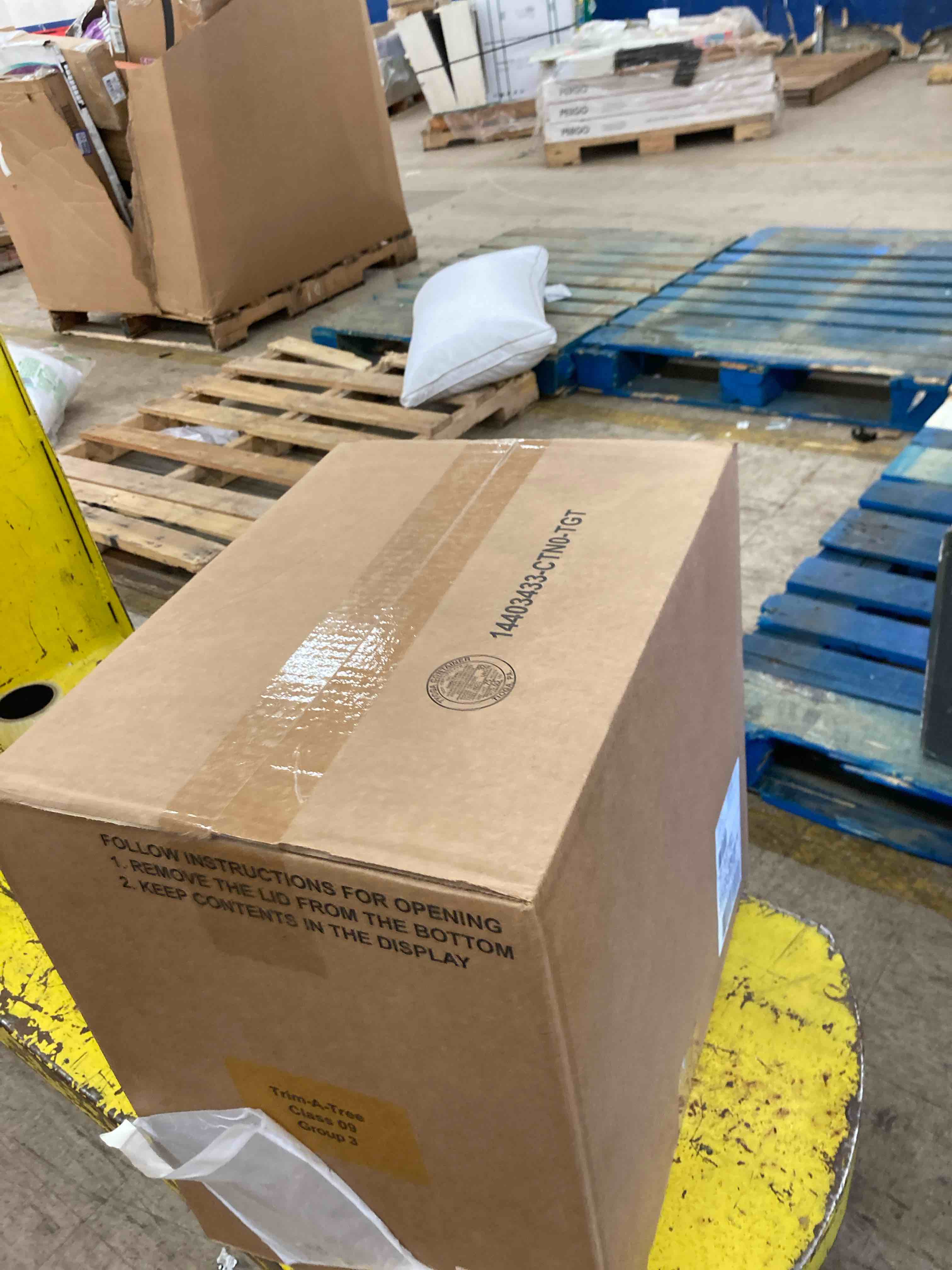https://s3.amazonaws.com/lotting-images-prod/phillipi/GRA2226361_1751905065434.jpeg