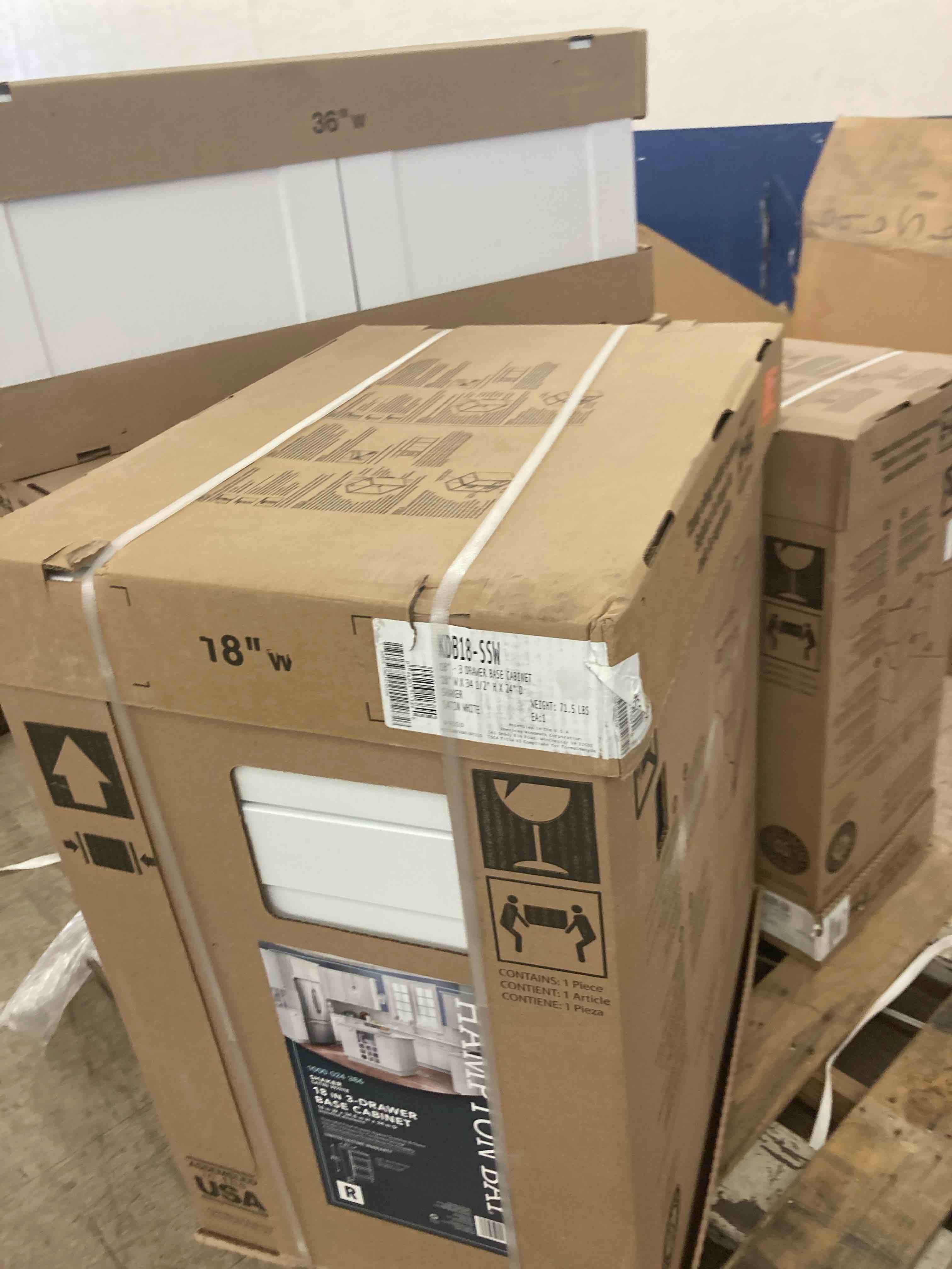 https://s3.amazonaws.com/lotting-images-prod/phillipi/GRA2226369_1751981685507.jpeg