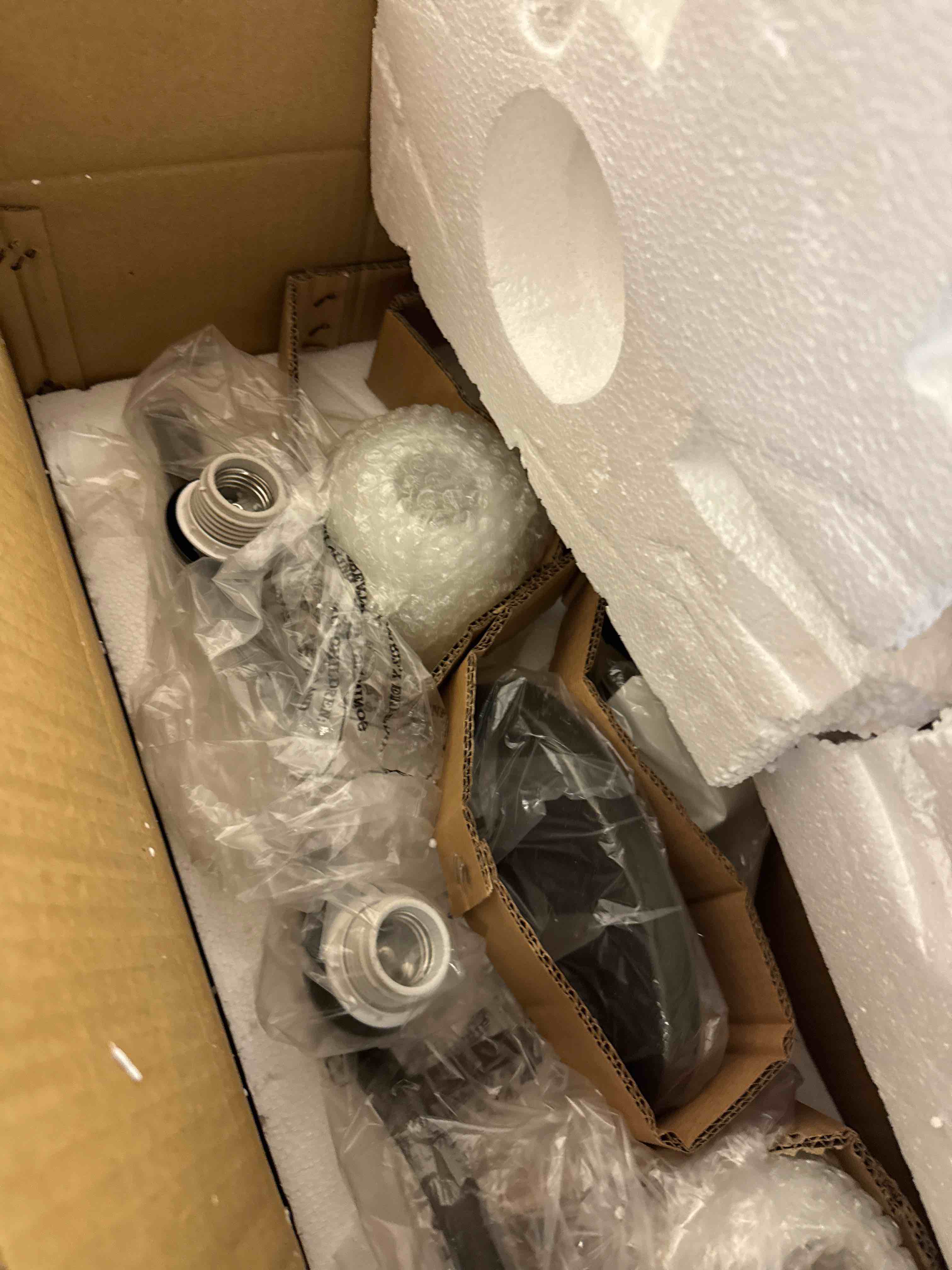 https://s3.amazonaws.com/lotting-images-prod/phillipi/GRA2226455_1753546482276.jpeg