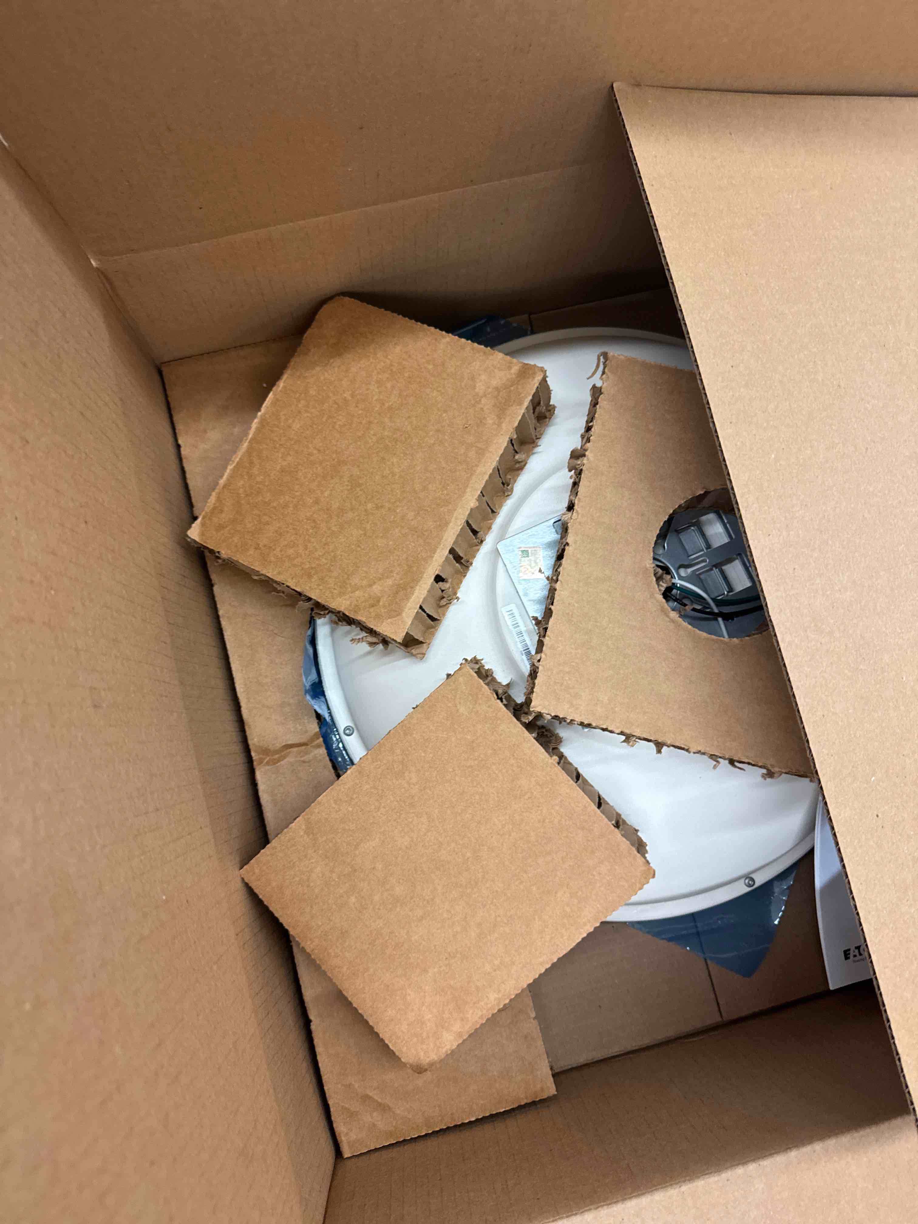 https://s3.amazonaws.com/lotting-images-prod/phillipi/GRA2226512_1753553518711.jpeg