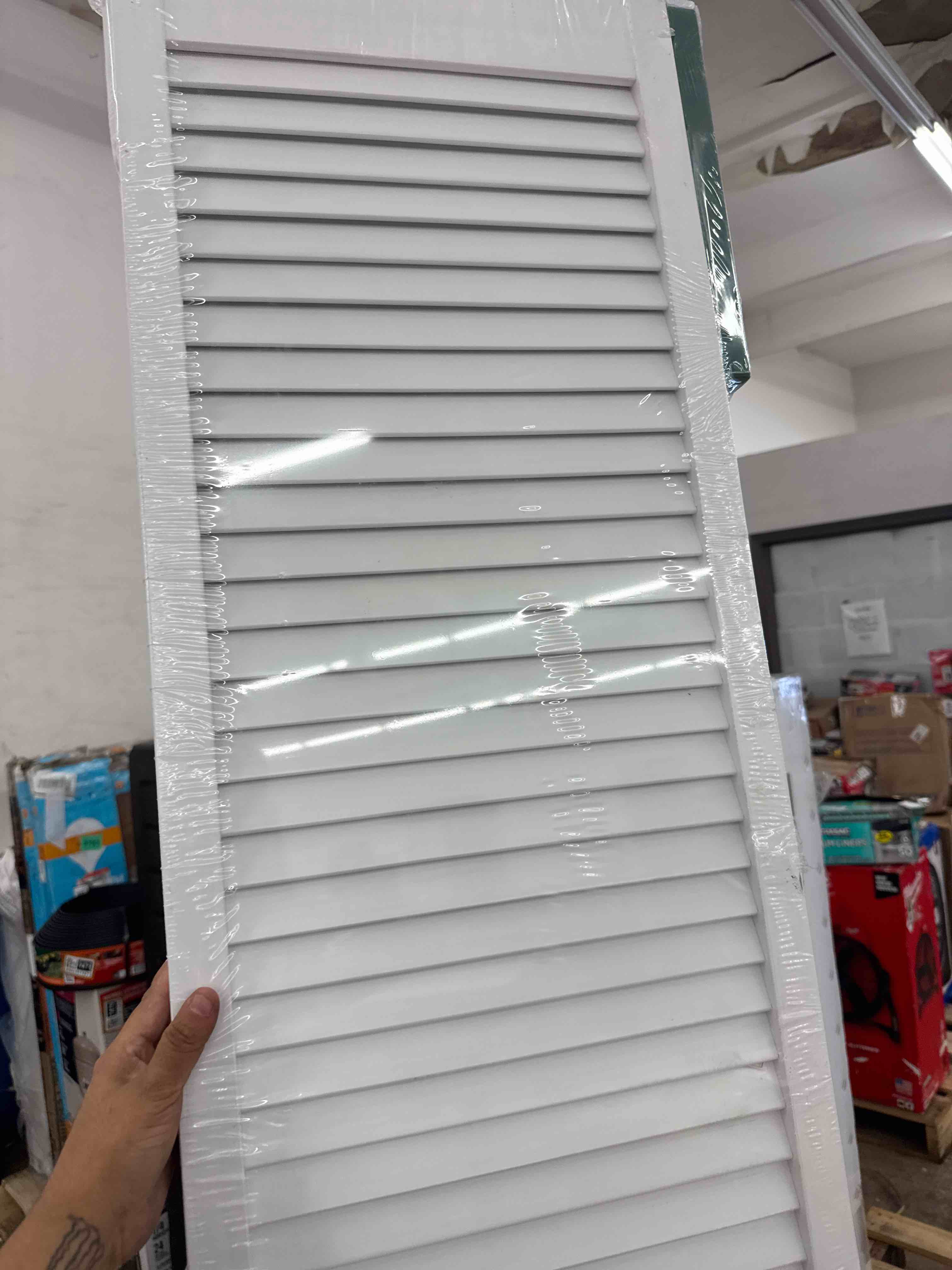 https://s3.amazonaws.com/lotting-images-prod/phillipi/GRA2226569_1755029582946.jpeg