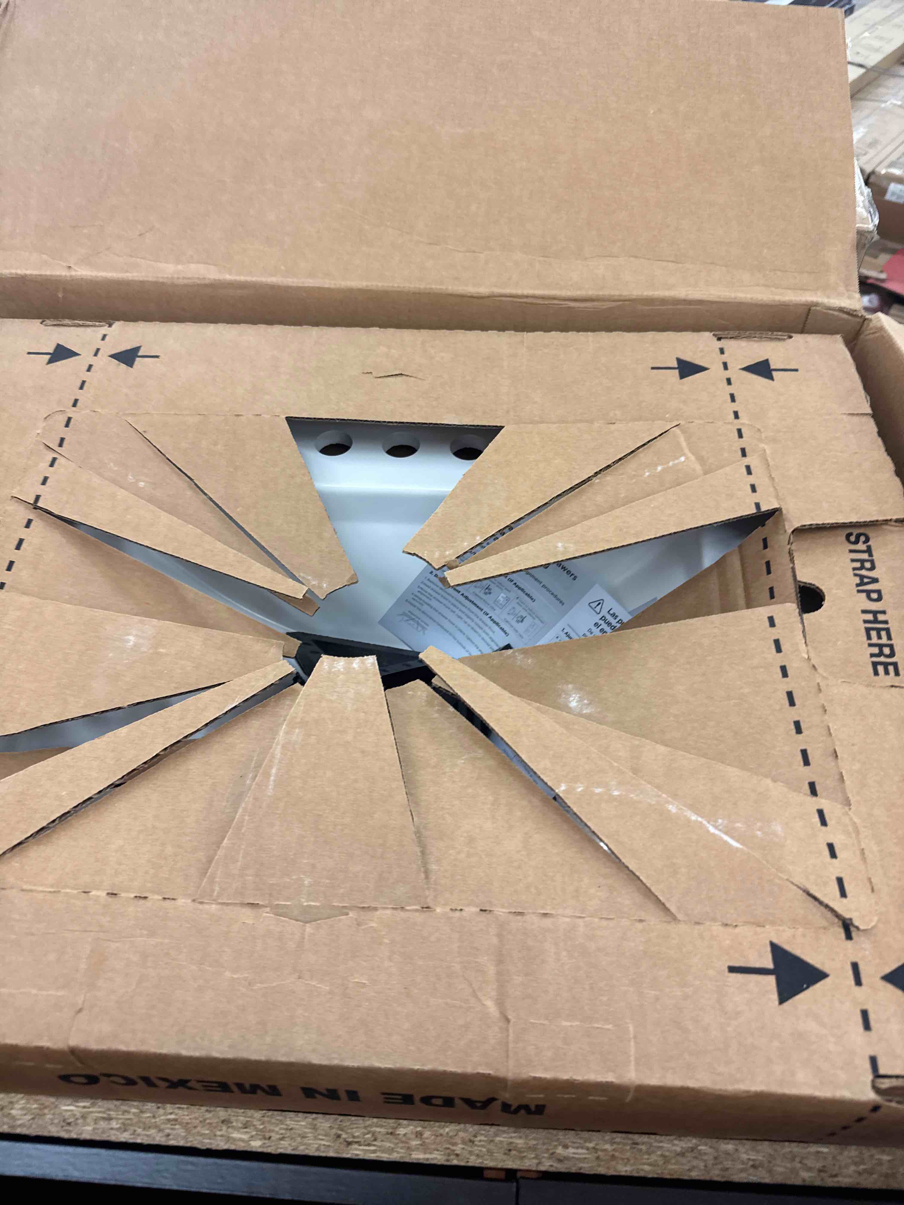 https://s3.amazonaws.com/lotting-images-prod/phillipi/GRA2226575_1755030454727.jpeg