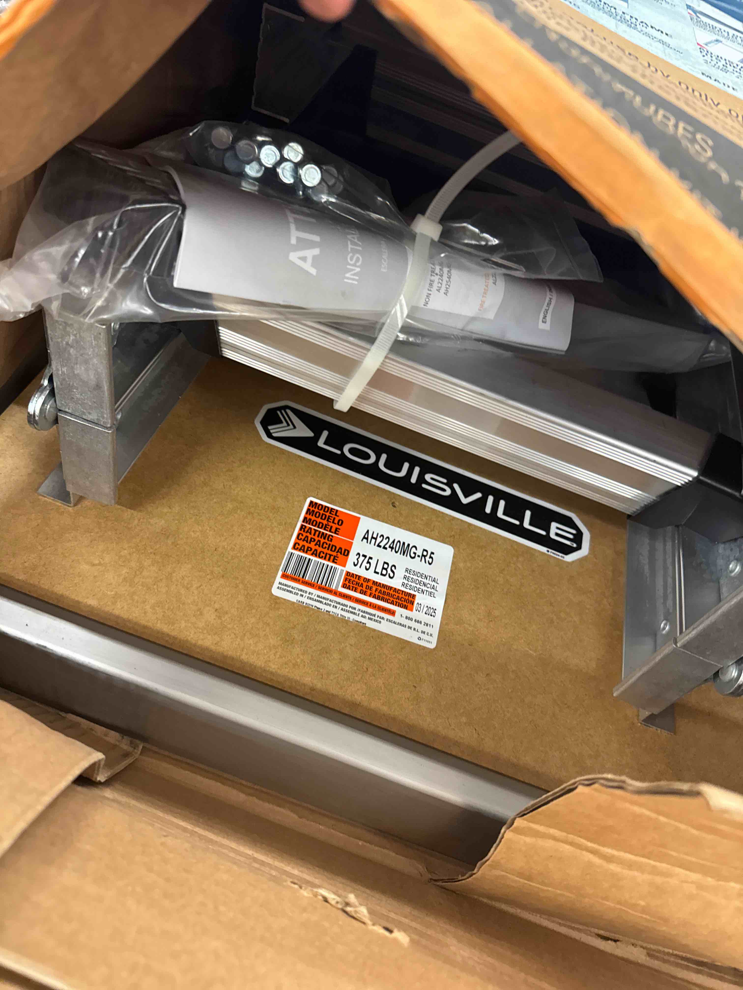 https://s3.amazonaws.com/lotting-images-prod/phillipi/GRA2226581_1755257014039.jpeg