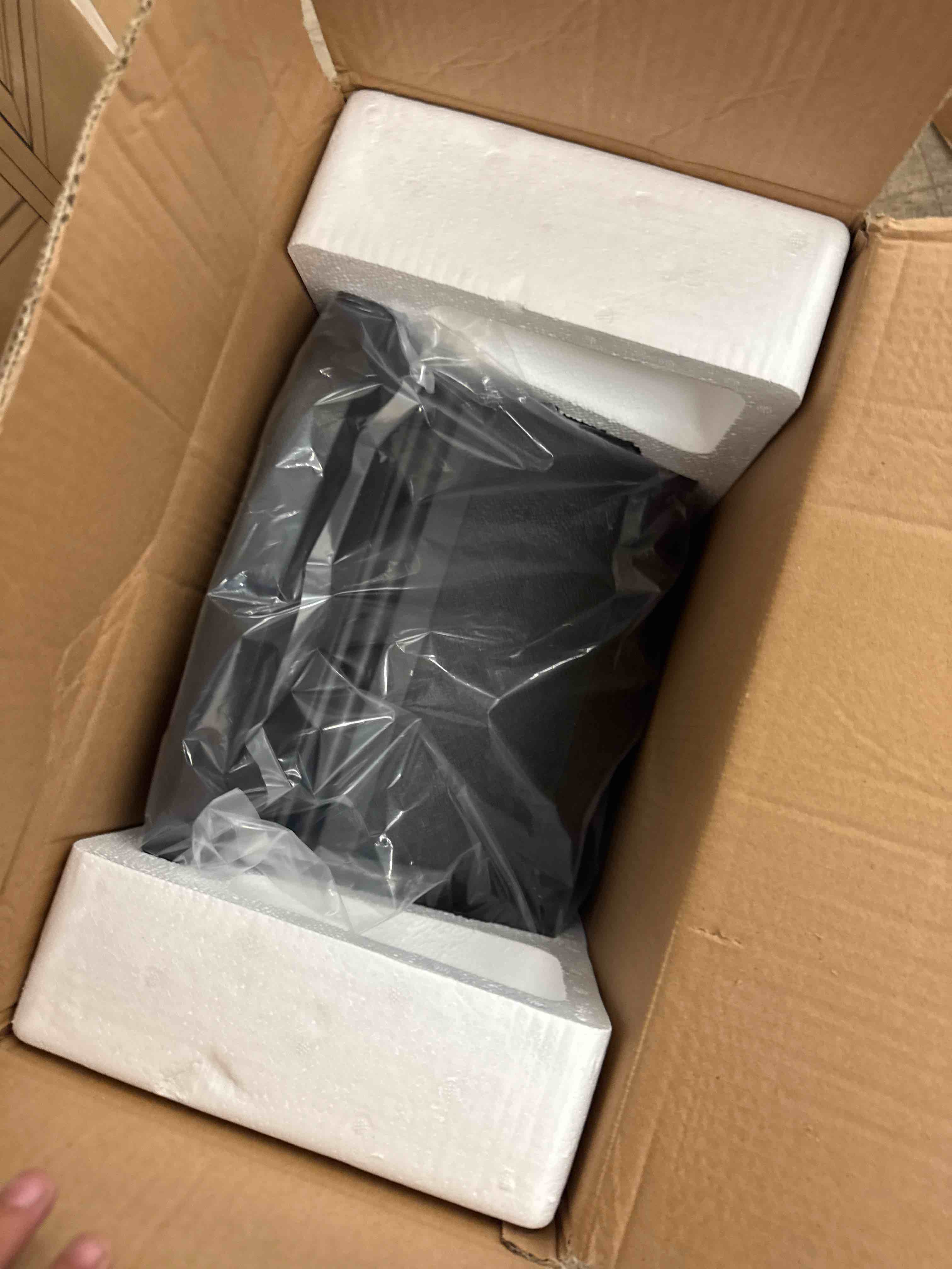 https://s3.amazonaws.com/lotting-images-prod/phillipi/GRA2226604_1755259888169.jpeg