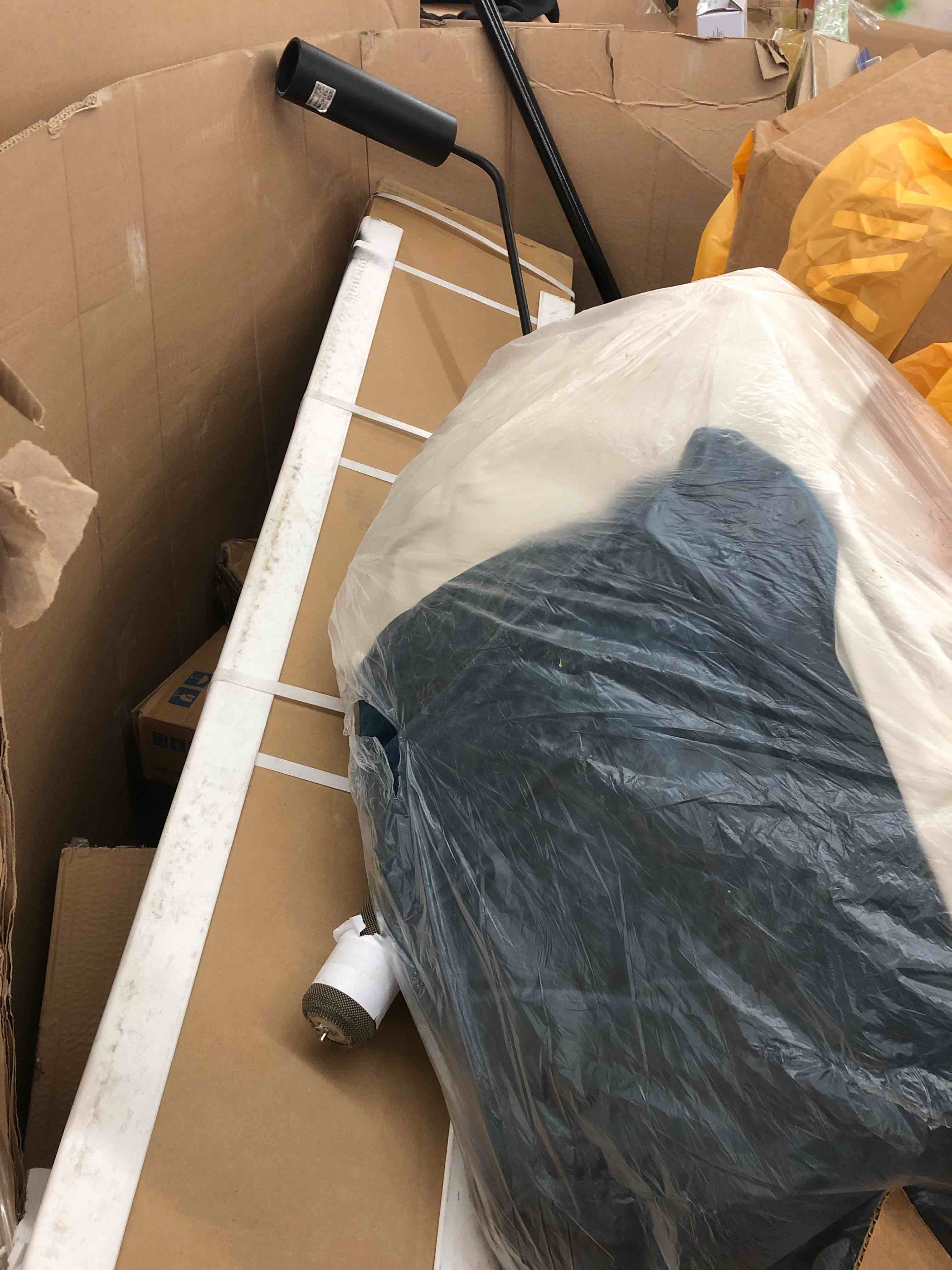 https://s3.amazonaws.com/lotting-images-prod/phillipi/GRA2227041_1745947207327.jpeg