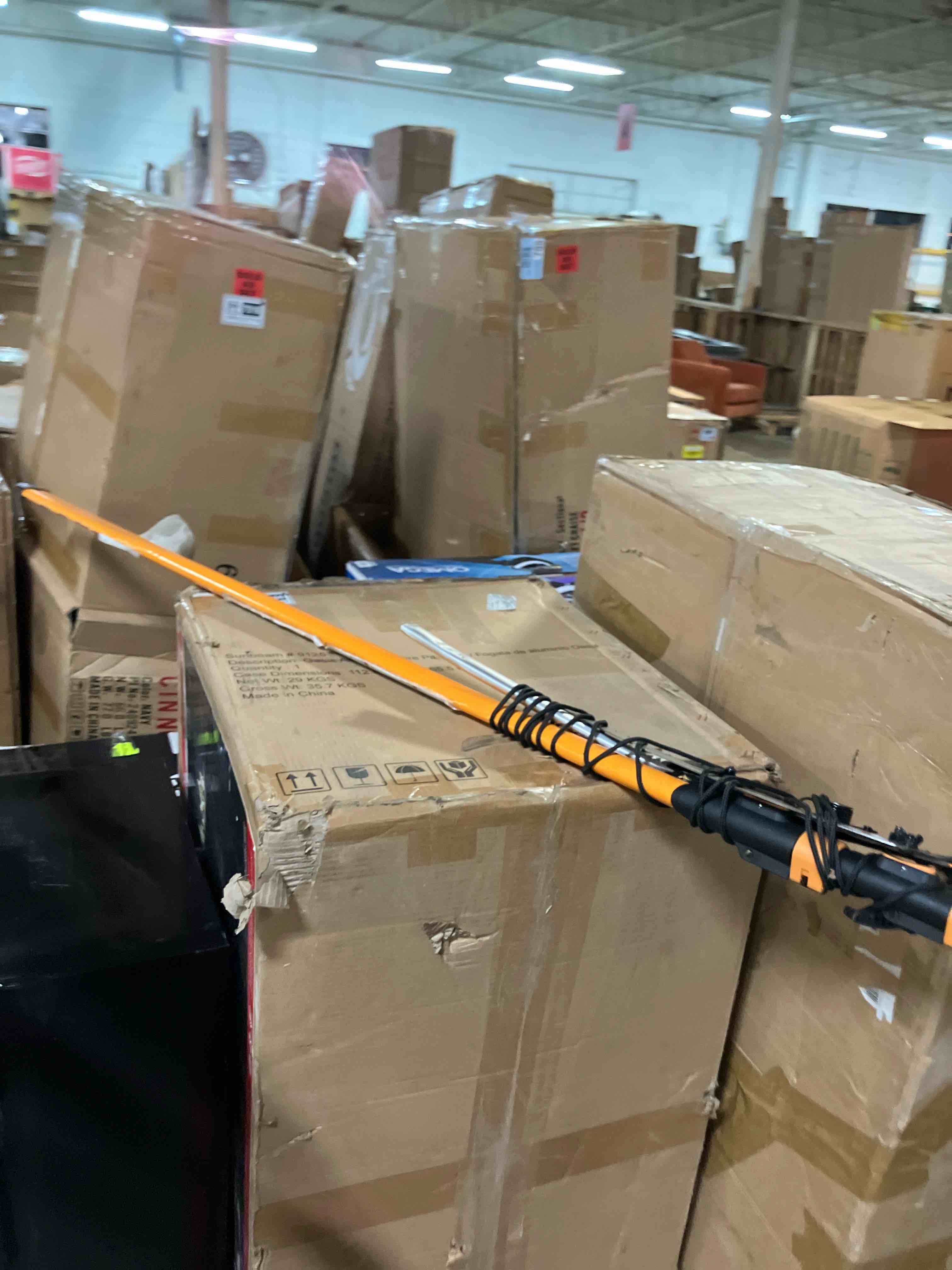 https://s3.amazonaws.com/lotting-images-prod/phillipi/GRA2227504_1744919606944.jpeg