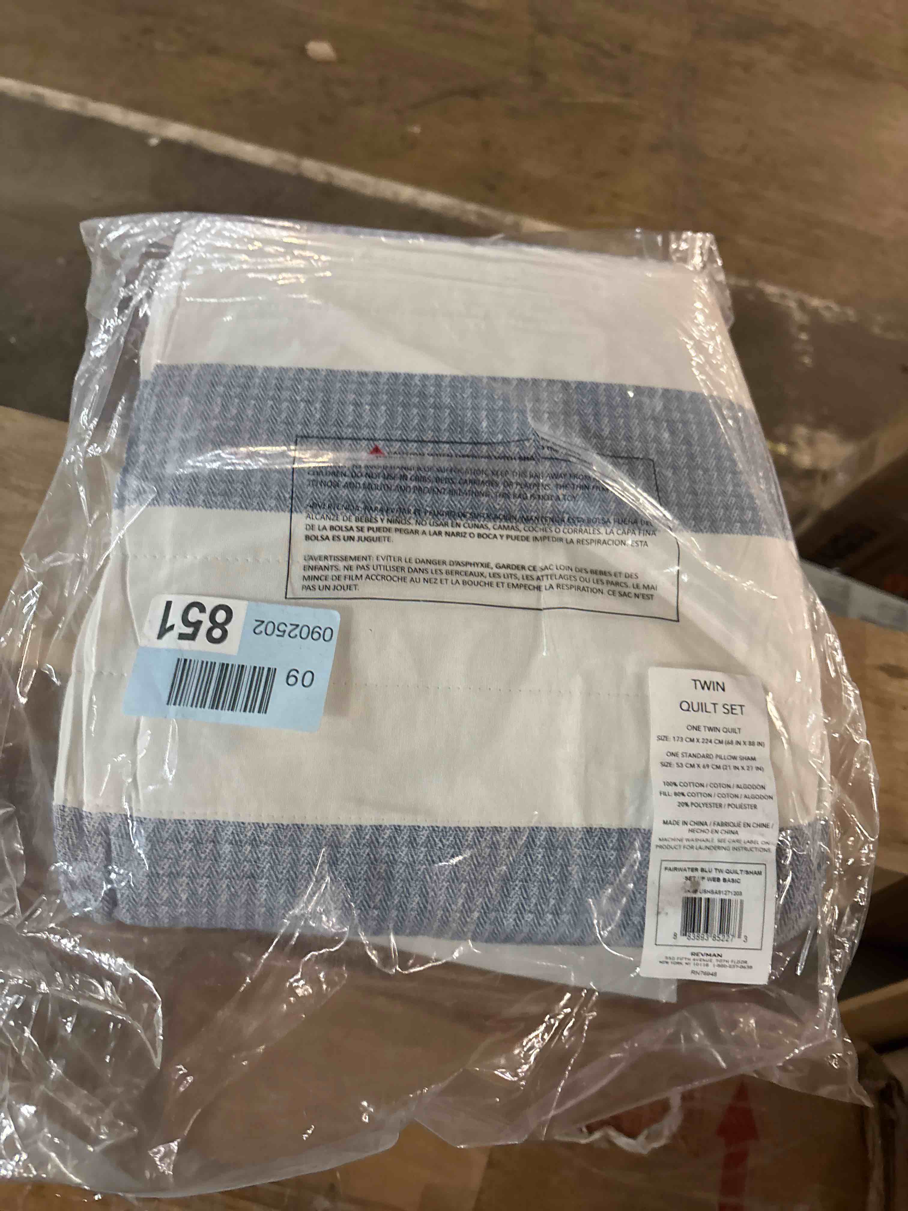 https://s3.amazonaws.com/lotting-images-prod/phillipi/GRA2227838_1745249259538.jpeg
