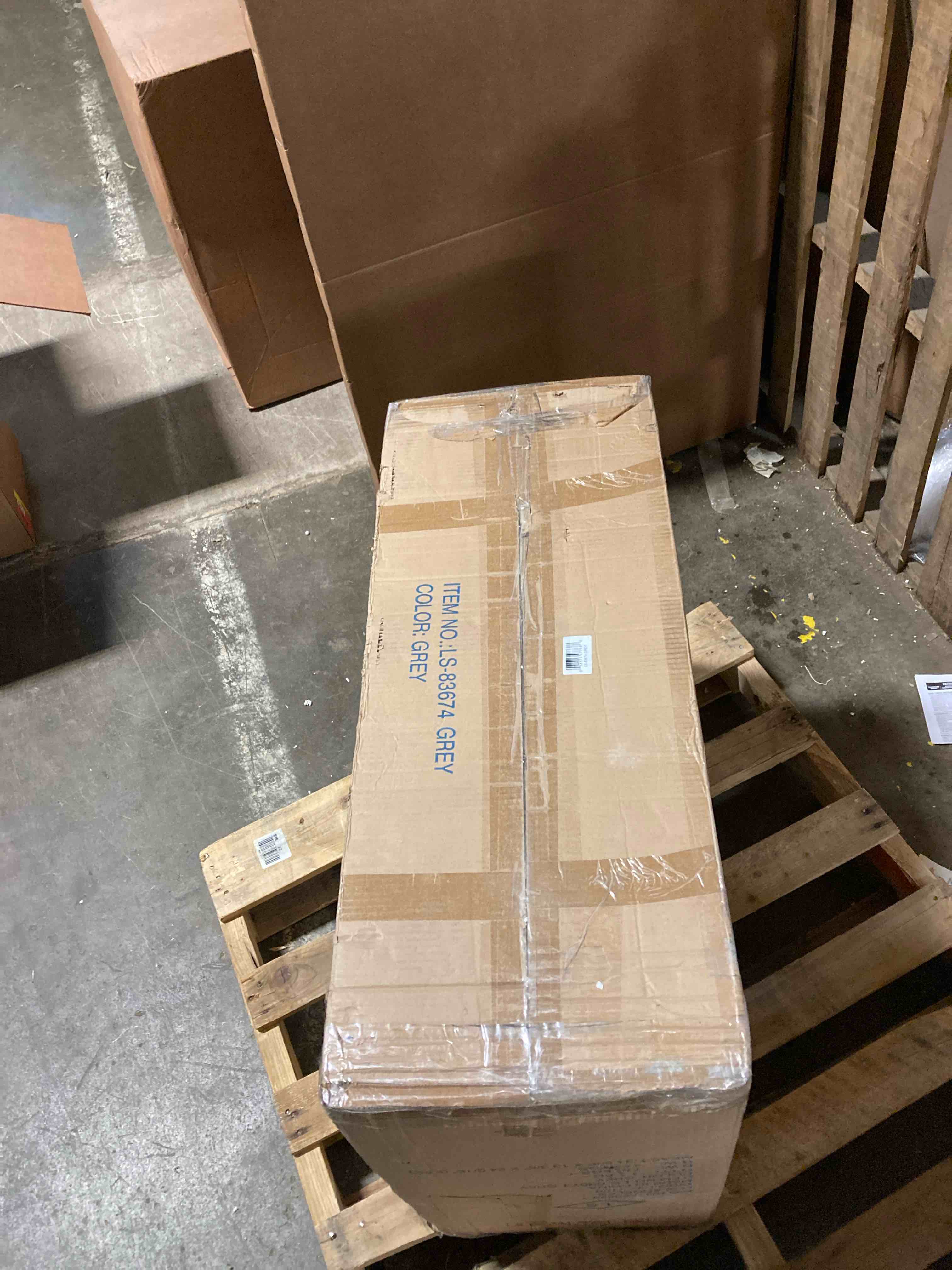 https://s3.amazonaws.com/lotting-images-prod/phillipi/GRA2228436_1745588273993.jpeg