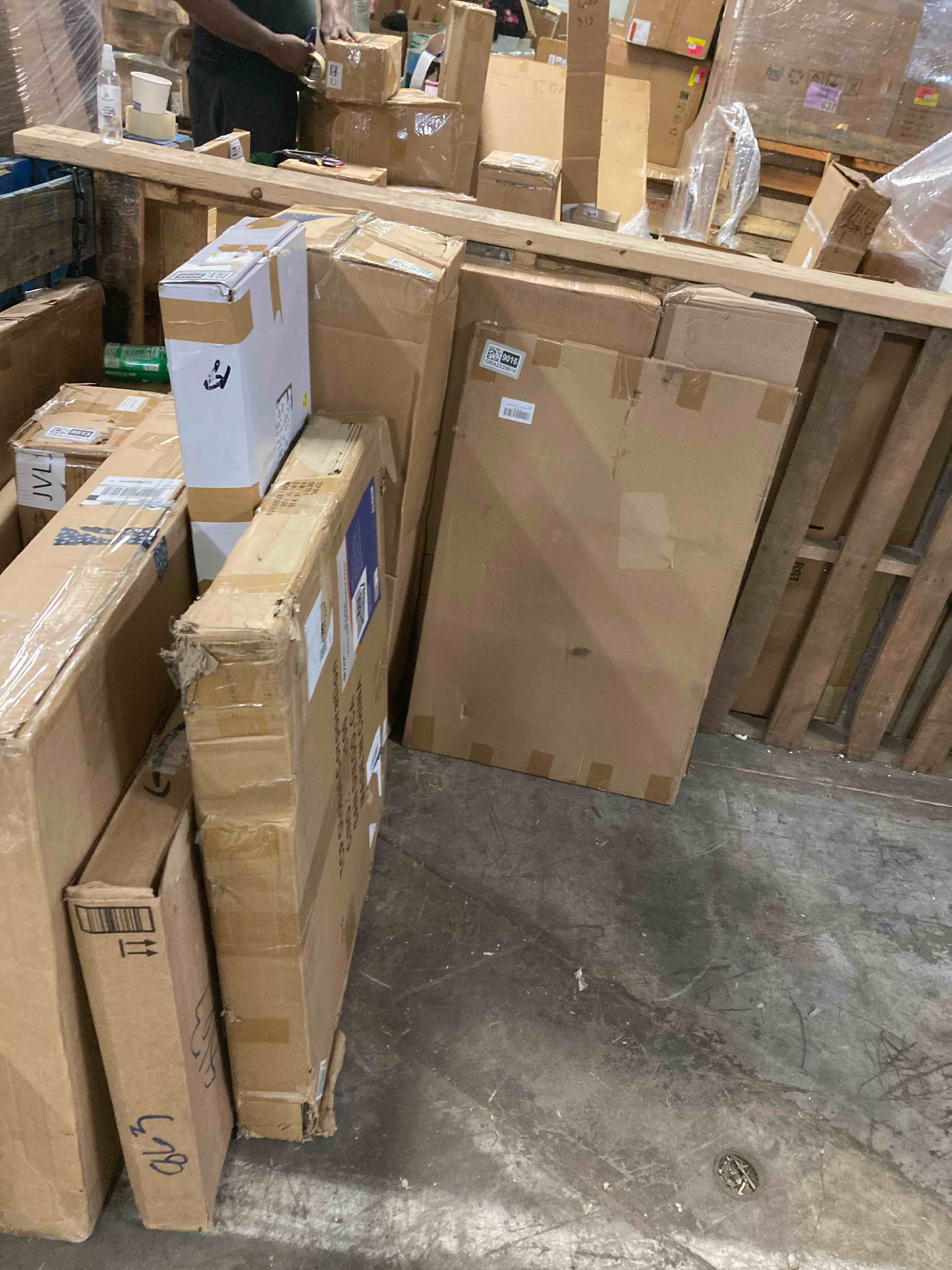 https://s3.amazonaws.com/lotting-images-prod/phillipi/GRA2229006_1745692694360.jpeg